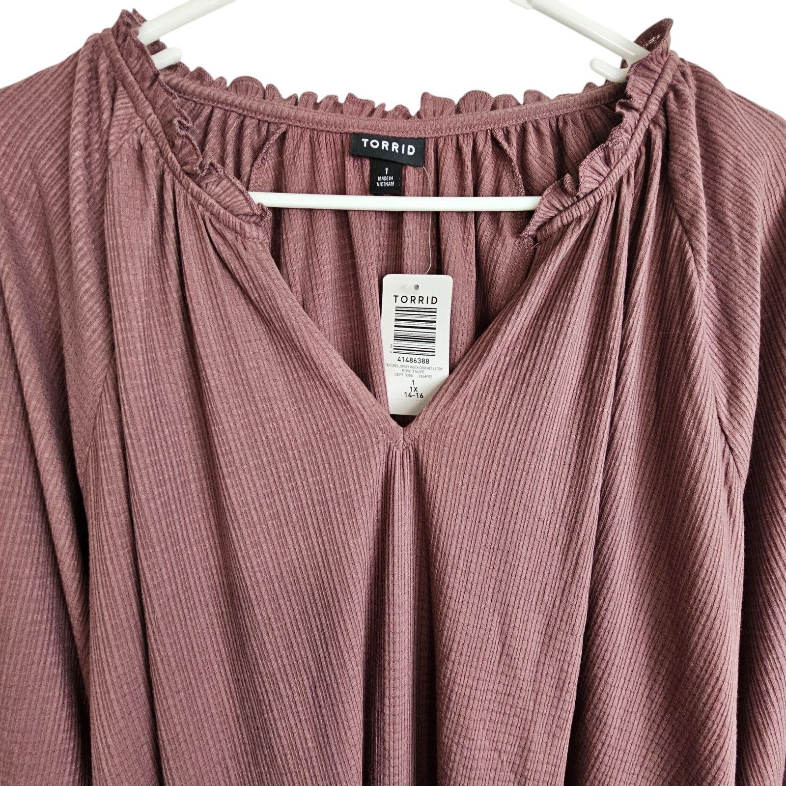 Torrid Torrid Womens Textured Crochet V-Neck Blouse Plus Size 1X Size XL / US 12-14 / IT 48-50 - 3 Thumbnail