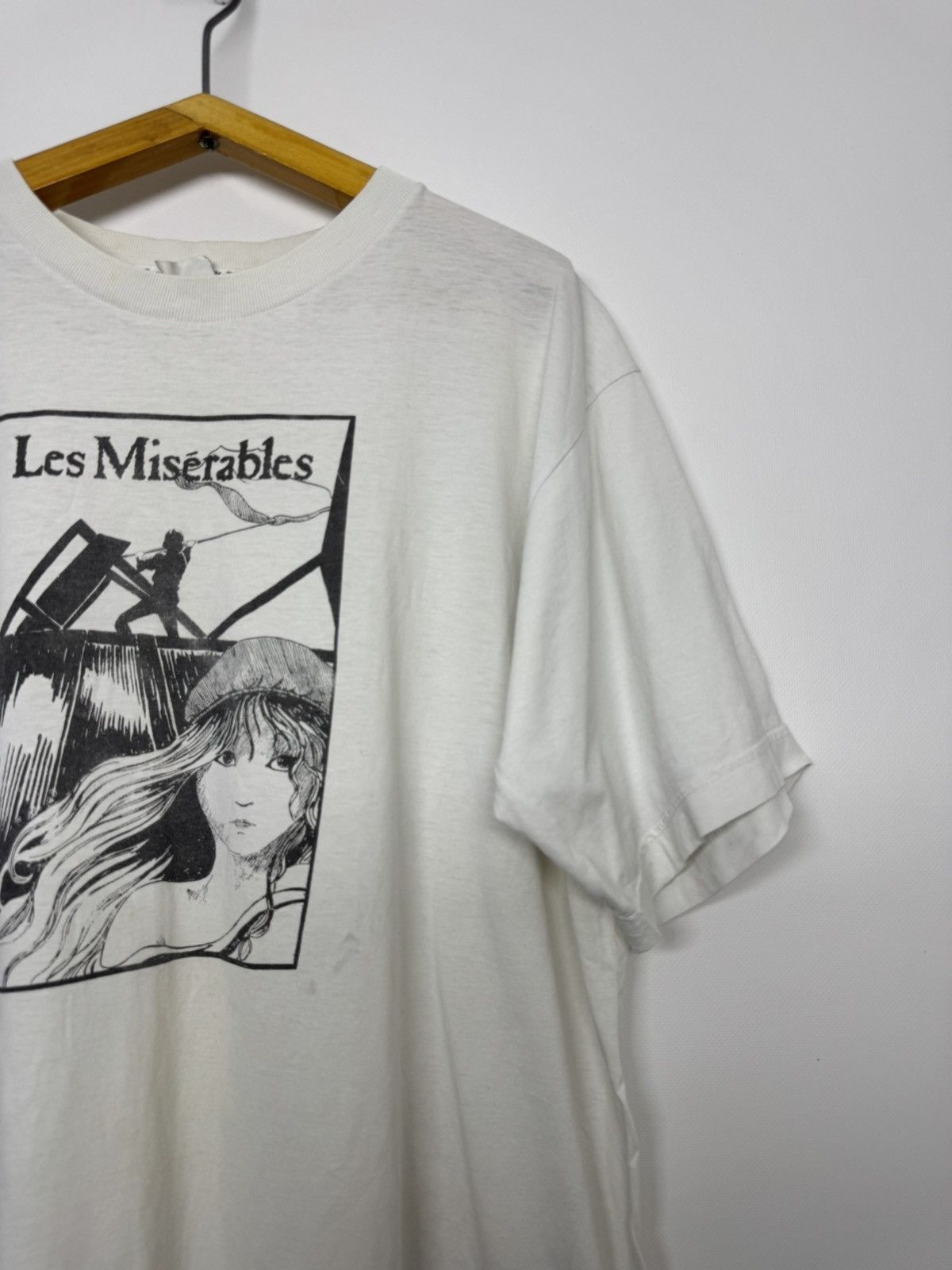 Vintage Vintage Les Miserables Big Logo T-Short 00’s Size US L / EU 52-54 / 3 - 5 Thumbnail