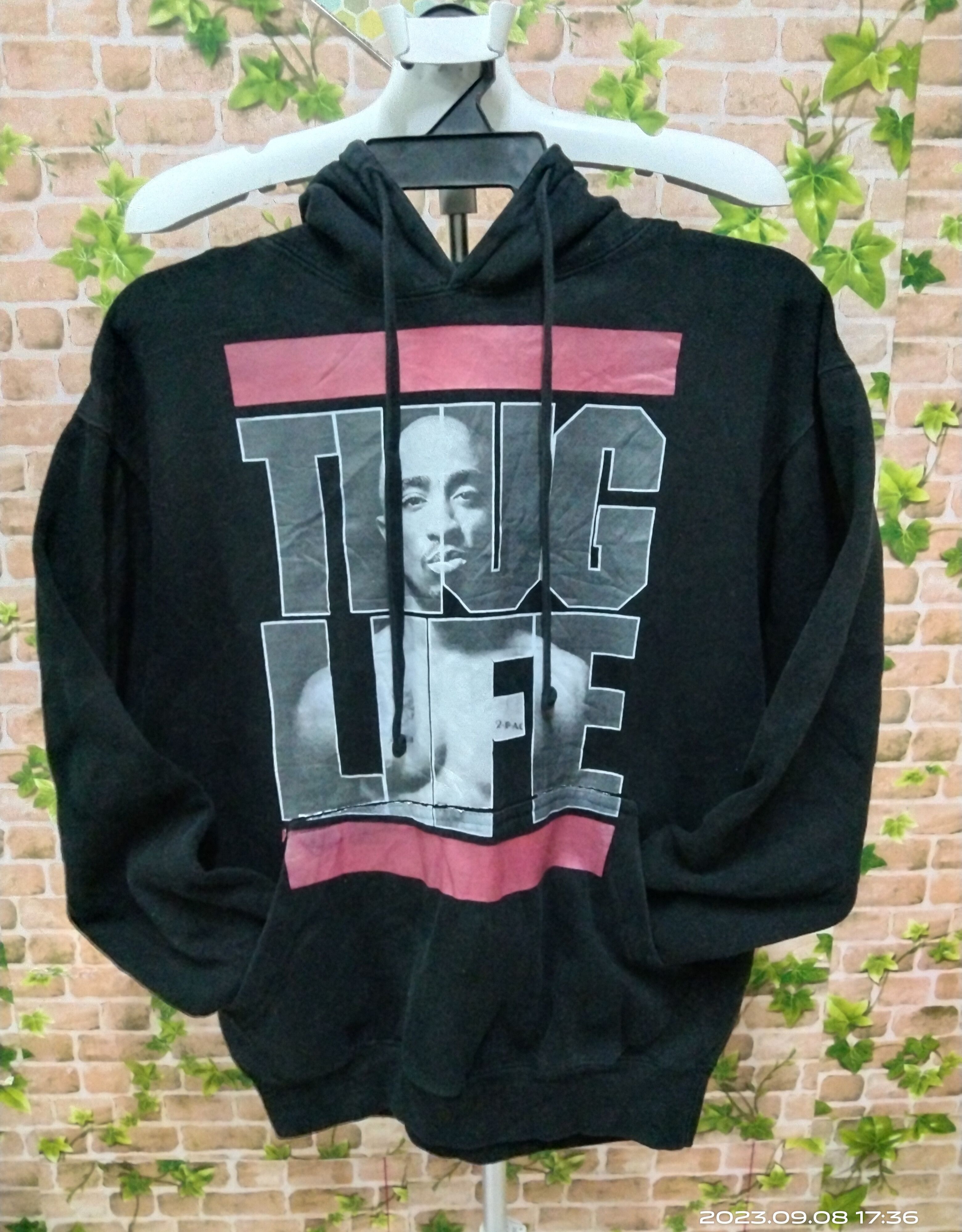 Rap Tees RAP TEES TUPAC LIFE HOODIE Size US M / EU 48-50 / 2 - 1 Thumbnail
