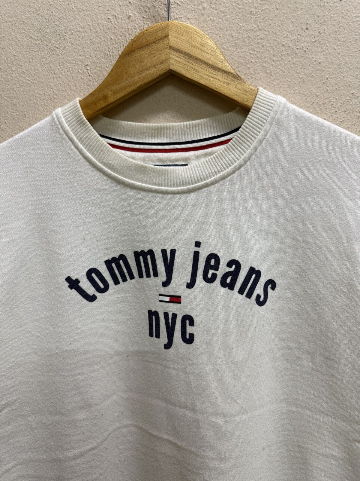Tommy Hilfiger Tommy Hilfiger New York City Biglogo Sweatshirt Size S / US 4 / IT 40 - 19 Thumbnail