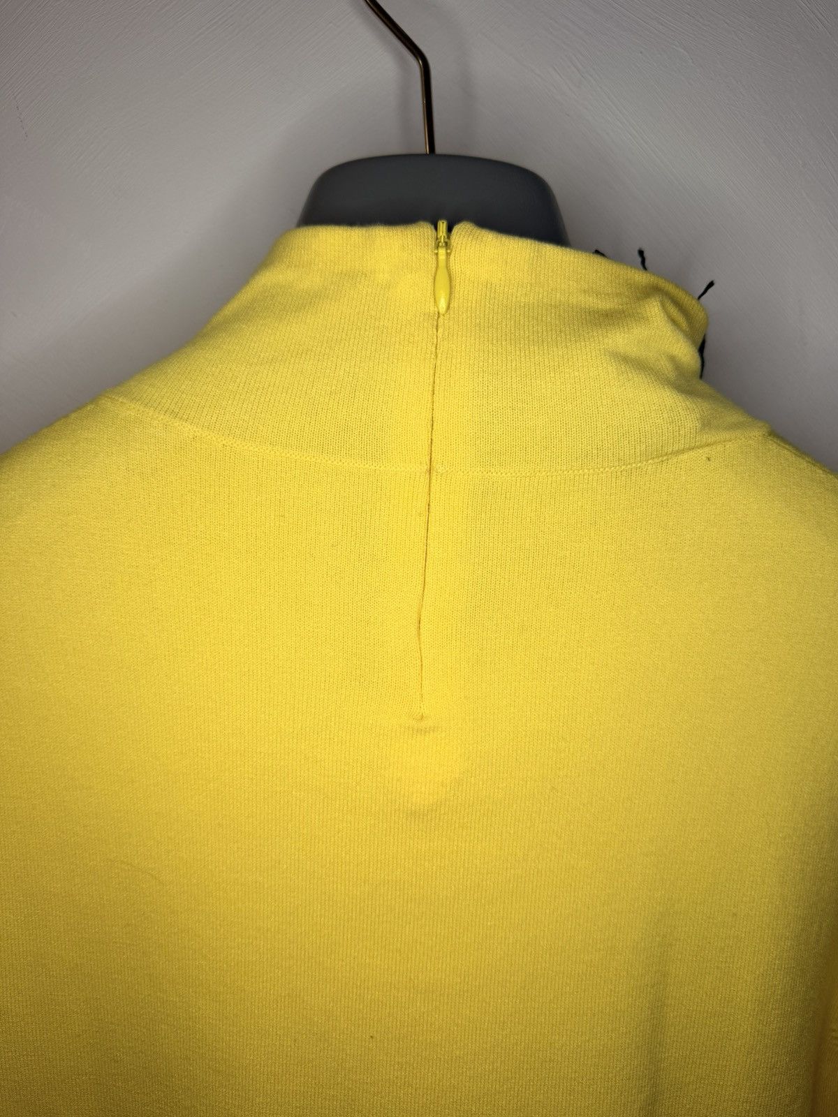 Prada NWT Prada Yellow Openwork Viscose Turtleneck Logo Top Sz 44 Size M / US 6-8 / IT 42-44 - 13 Thumbnail
