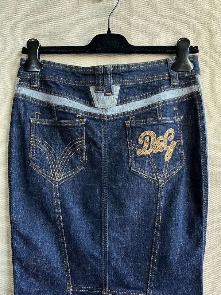 Dolce & Gabbana Dolce & Gabbana Knee Length Denim Skirt Blue Size S Size 28" / US 6 / IT 42 - 11 Thumbnail