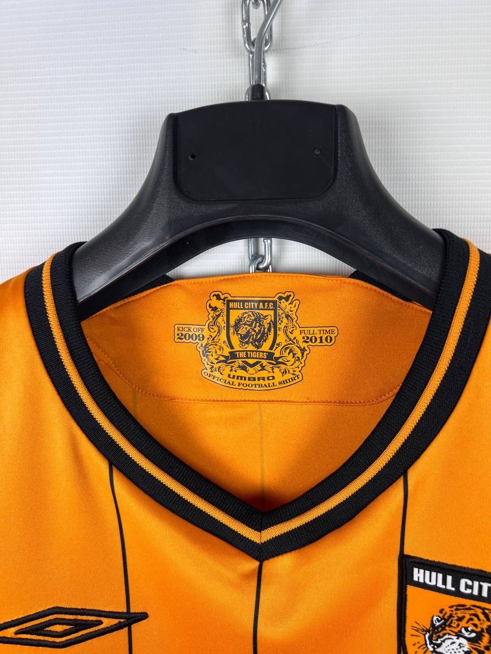 Other Hull City Umbro 2009/10 home jersey size L Size US L / EU 52-54 / 3 - 3 Thumbnail