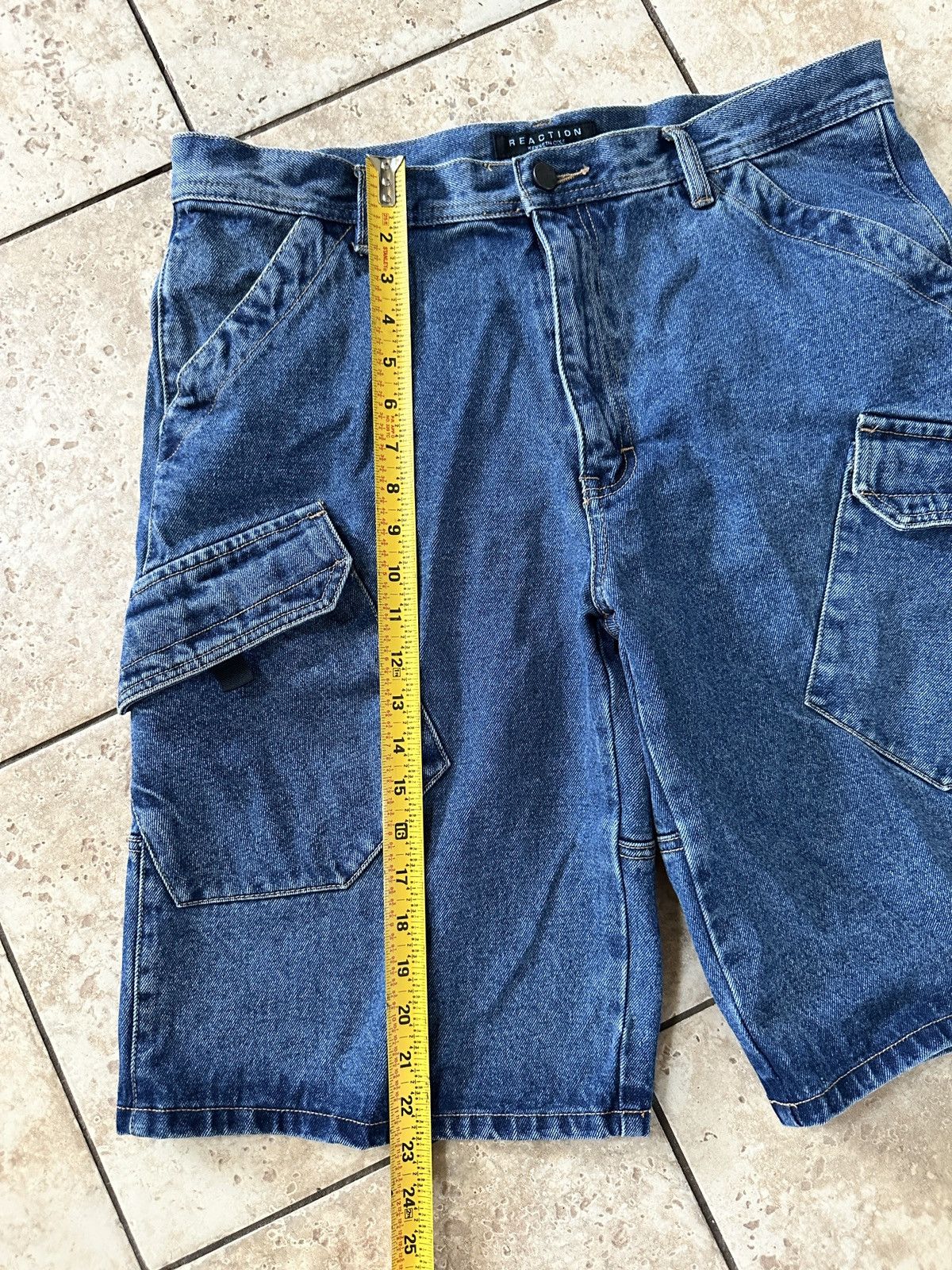 Kenneth Cole Vintage Kenneth Cole Reaction Jean Shorts Size US 36 / EU 52 - 5 Thumbnail