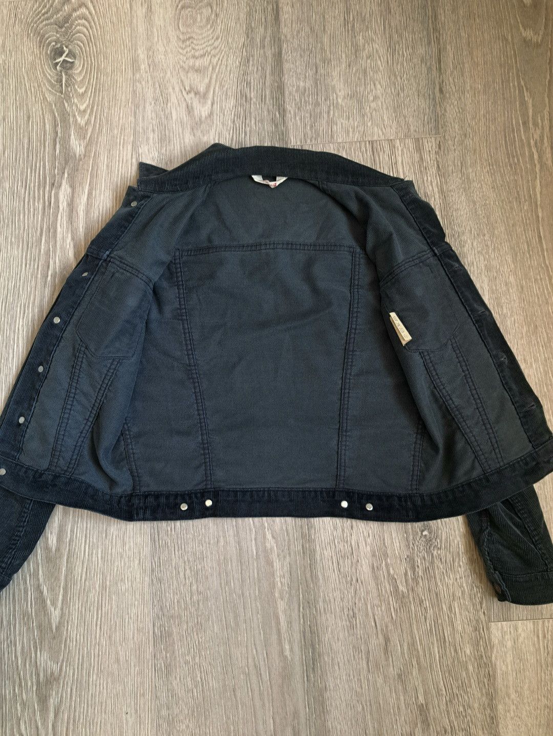 Levi's Vintage 70s Levi’s White Tab corduroy jacket Made in France Size US XS / EU 42 / 0 - 6 Thumbnail