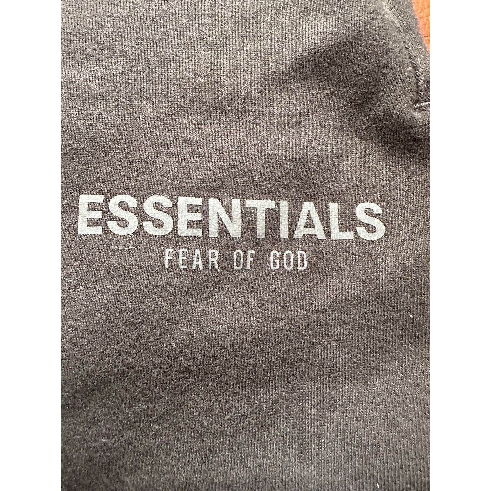 Fear of God Fear of God Essentials Black Sweat Shorts Size XXS Size US 26 / EU 42 - 6 Thumbnail