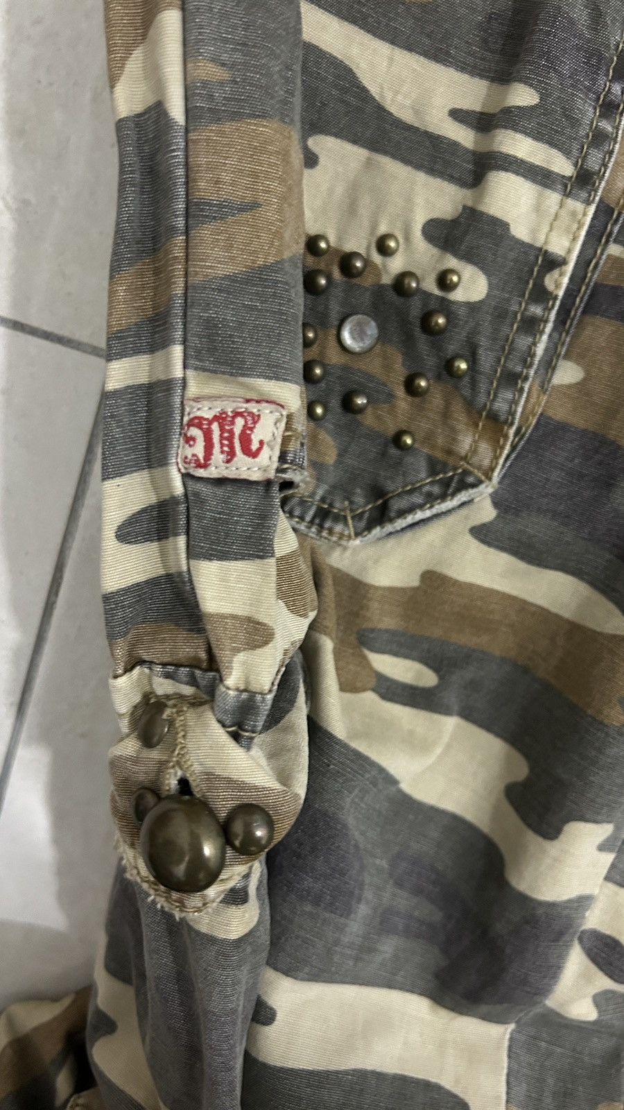 Miss Me 🔥RARE MISS ME CAMOUFLAGE Size 33" - 6 Thumbnail