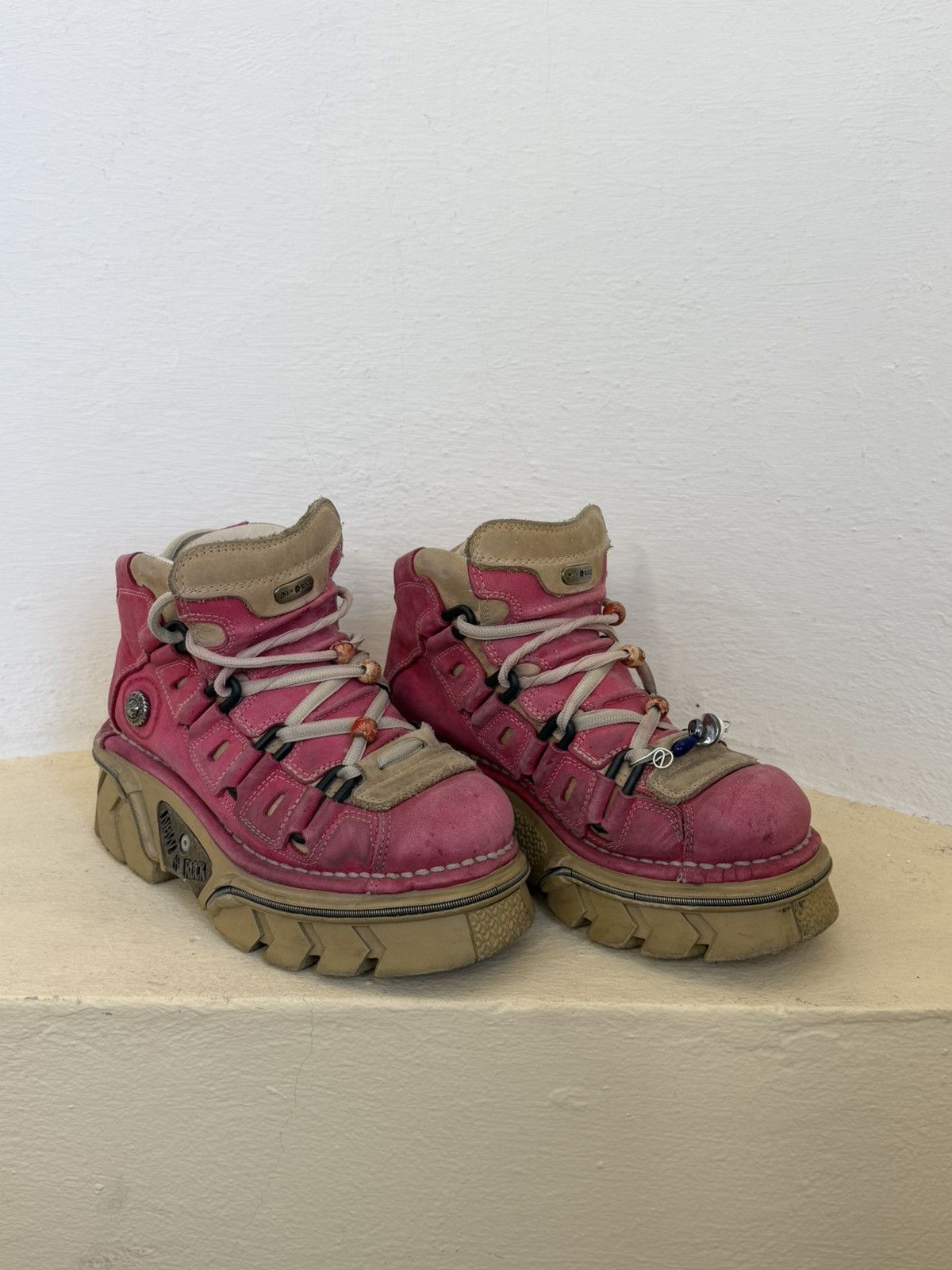 New Rock Rare New Rock M-106 Pink Tower Platform Boots Size 38 Size US 8 / IT 38 - 3 Thumbnail