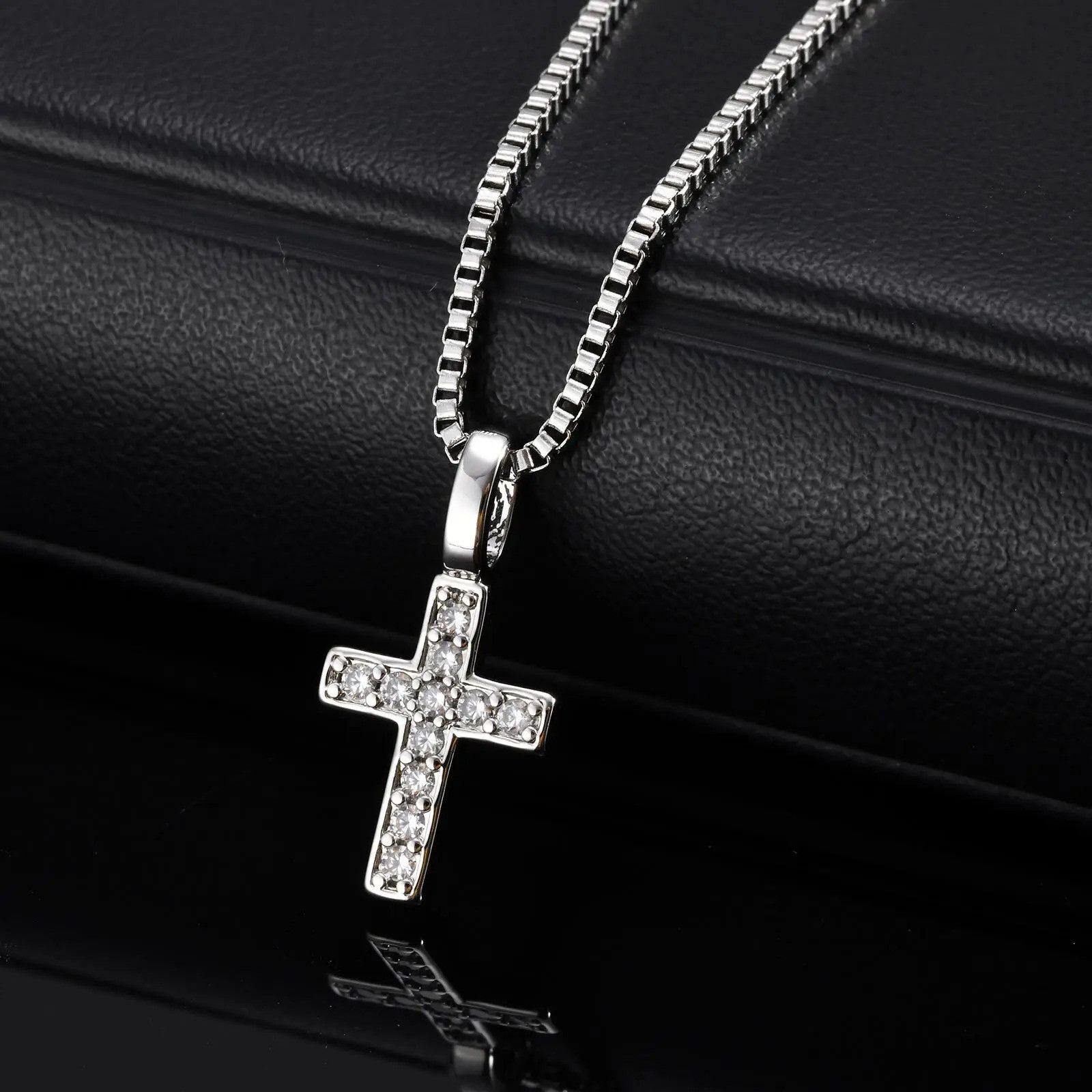 Jewelry Small Cross Necklace Size ONE SIZE - 4 Thumbnail