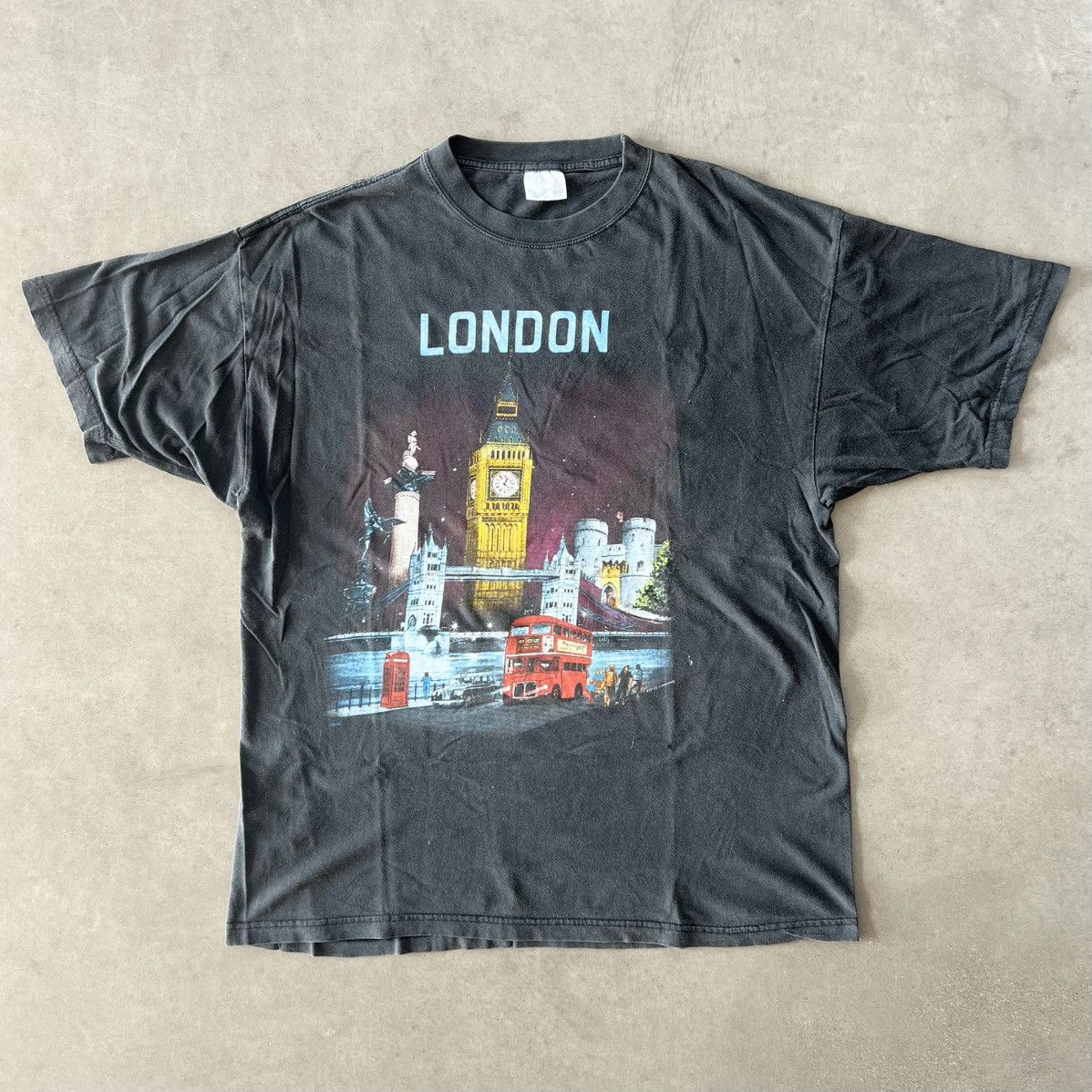 Vintage 🏴󠁧󠁢󠁥󠁮󠁧󠁿 VINTAGE LONDON TOURIST SHIRT - BALENCIAGA STYLE TEE Size US XXL / EU 58 / 5 - 1 Thumbnail