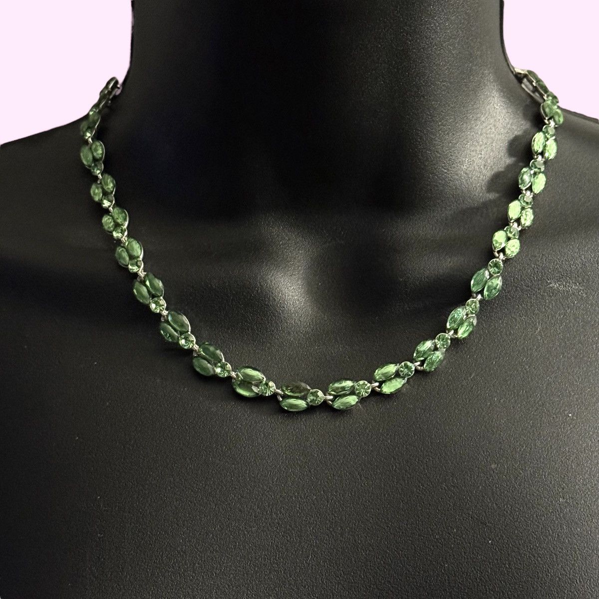 Other Silver tone green rhinestone necklace Size ONE SIZE - 1 Thumbnail