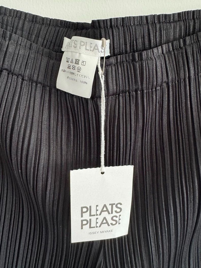 Issey Miyake issey miyake size:2 Black pleated pants Size 42" / US 20 - 3 Thumbnail
