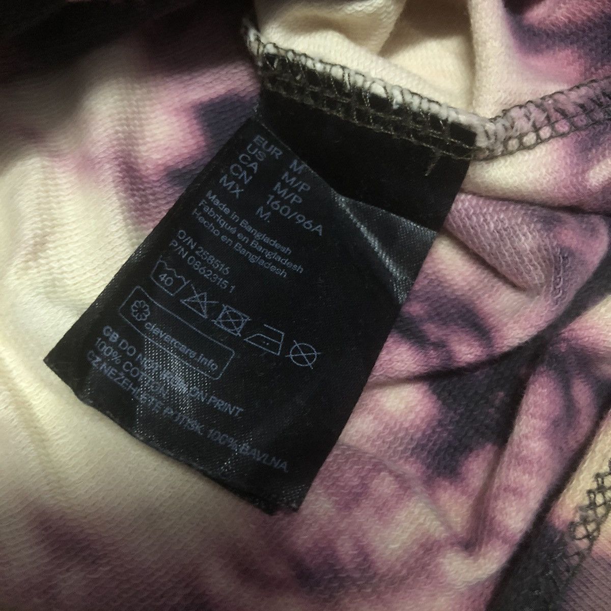 Billie Eilish × H&M BILLIE EILISH x DIVIDED H&M COPYRIGHT 2020 Size US XL / EU 56 / 4 - 20 Thumbnail
