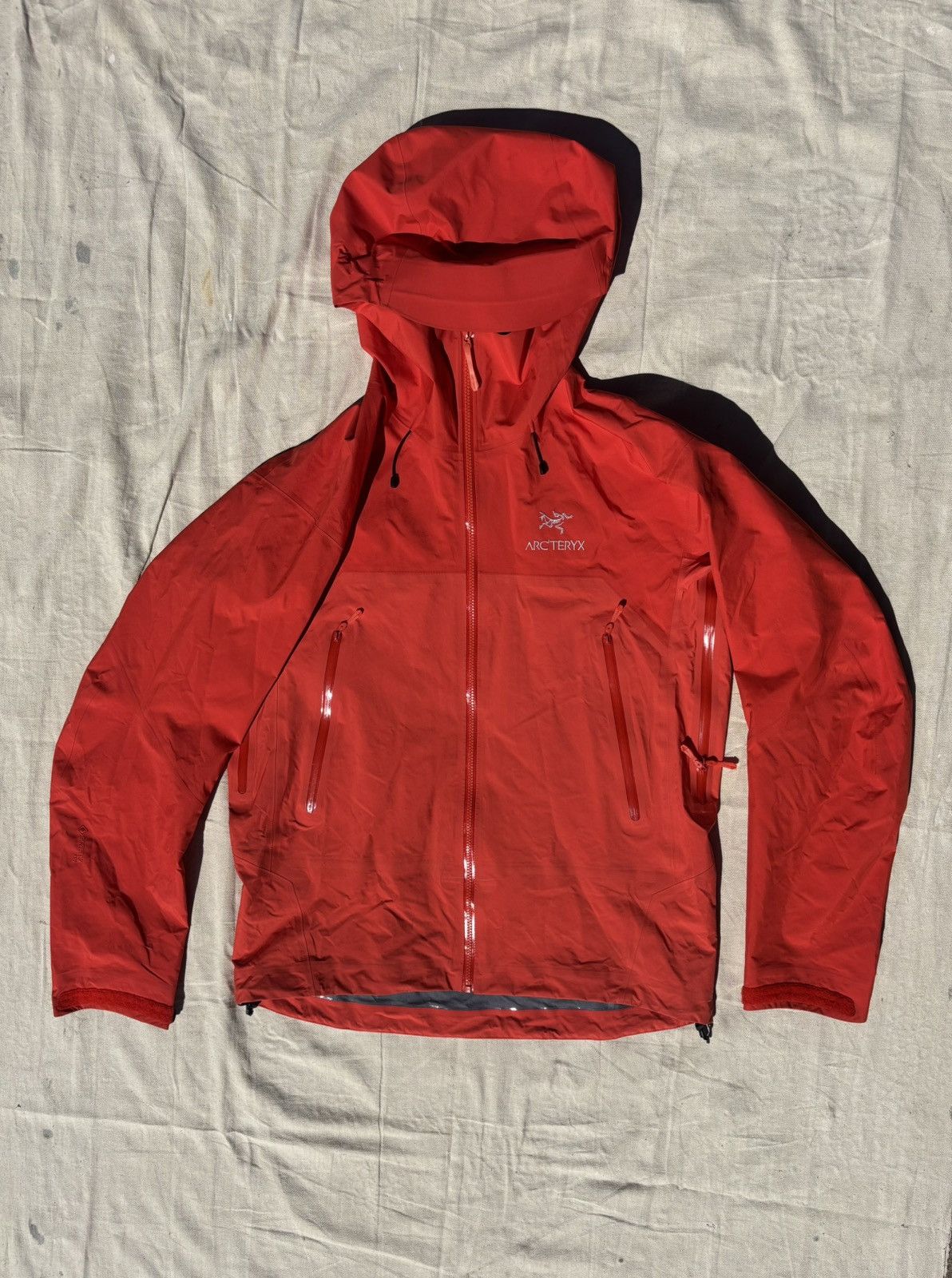 Arc'teryx Beta AR Size US L / EU 52-54 / 3 - 1 Thumbnail