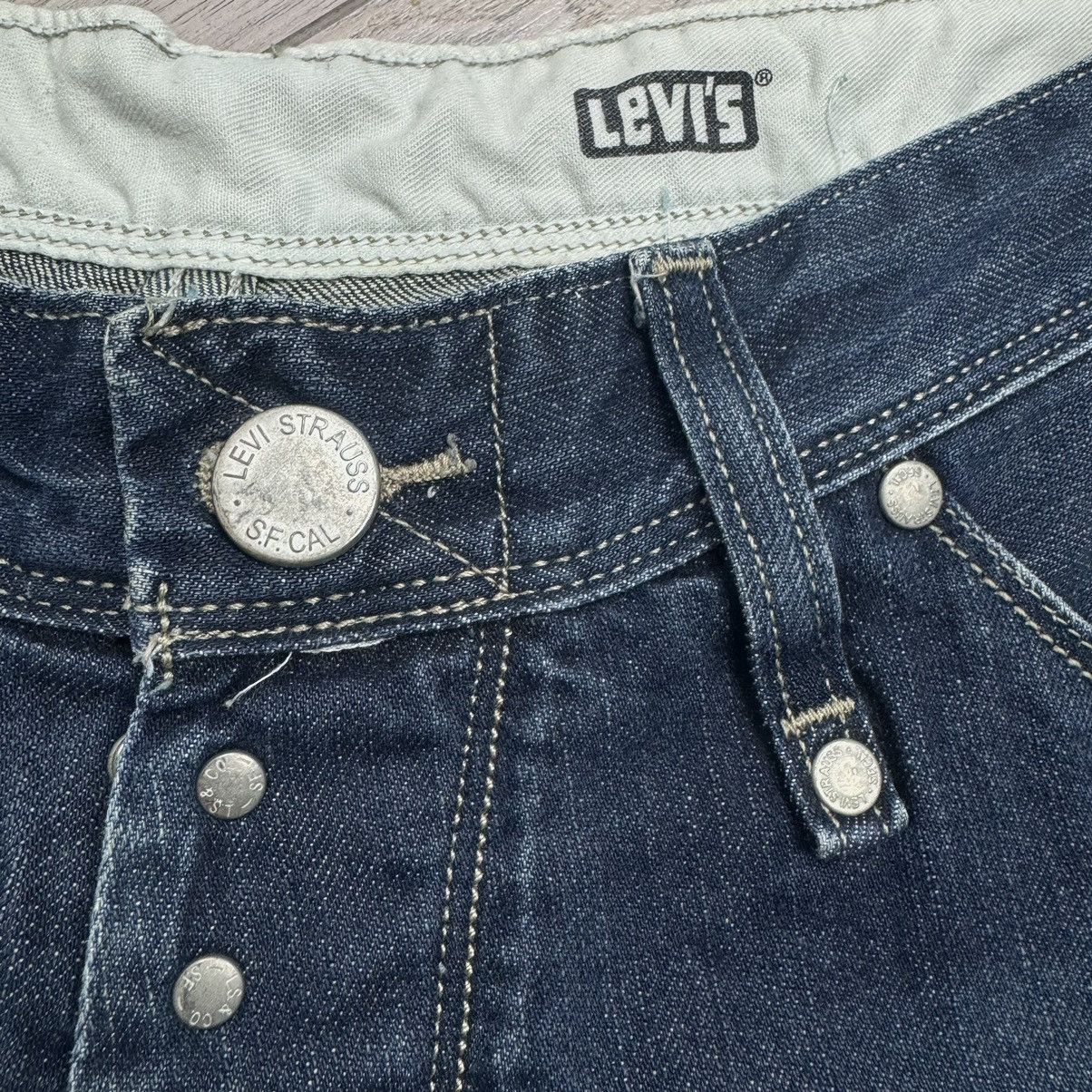 Levi's Rare Levi’s Y2K 3D Cinch Back Avant Garde Denim 3/4 Shorts Size US 30 / EU 46 - 9 Thumbnail