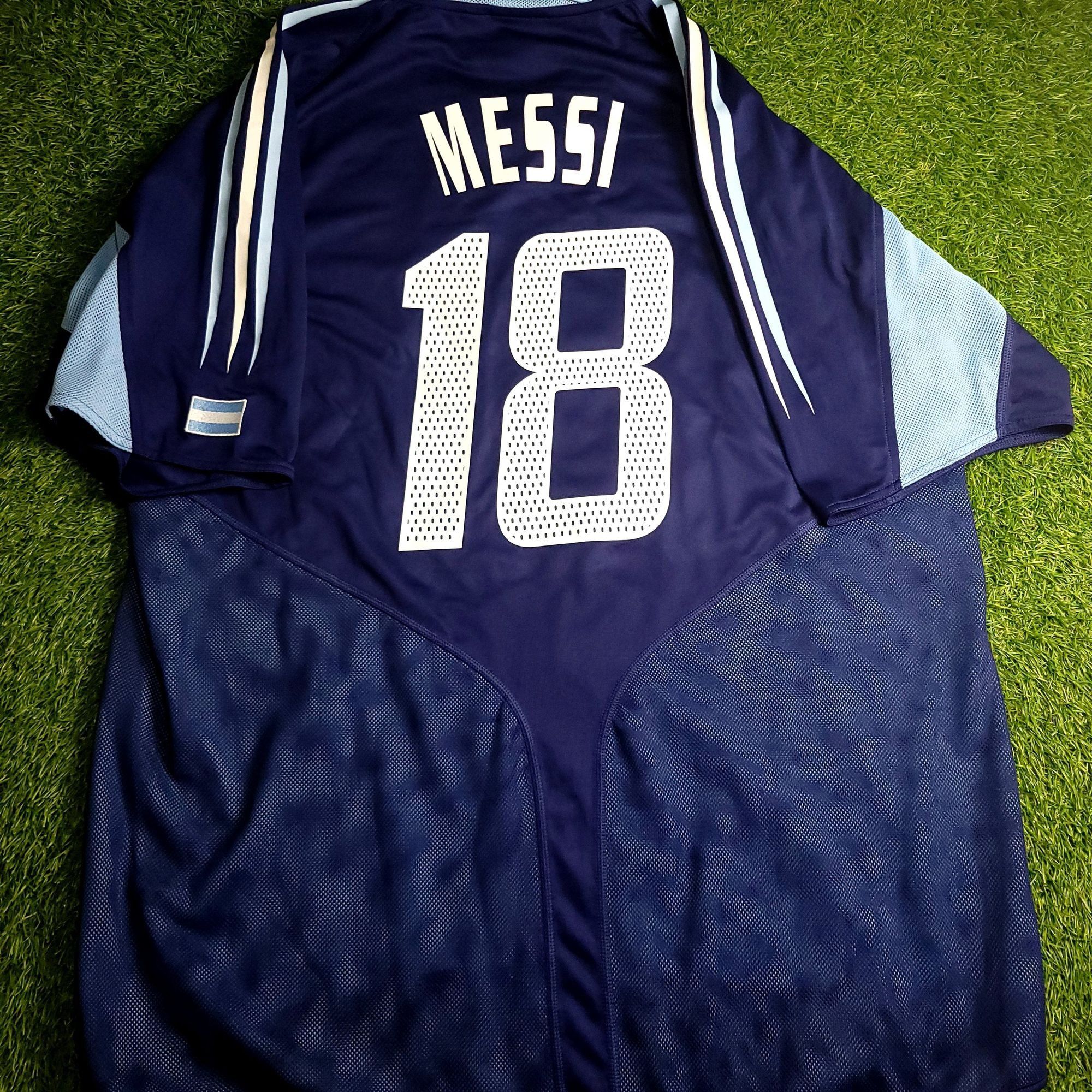 Adidas Messi Argentina 2004 2005 DEBUT Away Jersey XL SKU# 645785 Size US XL / EU 56 / 4 - 2 Thumbnail