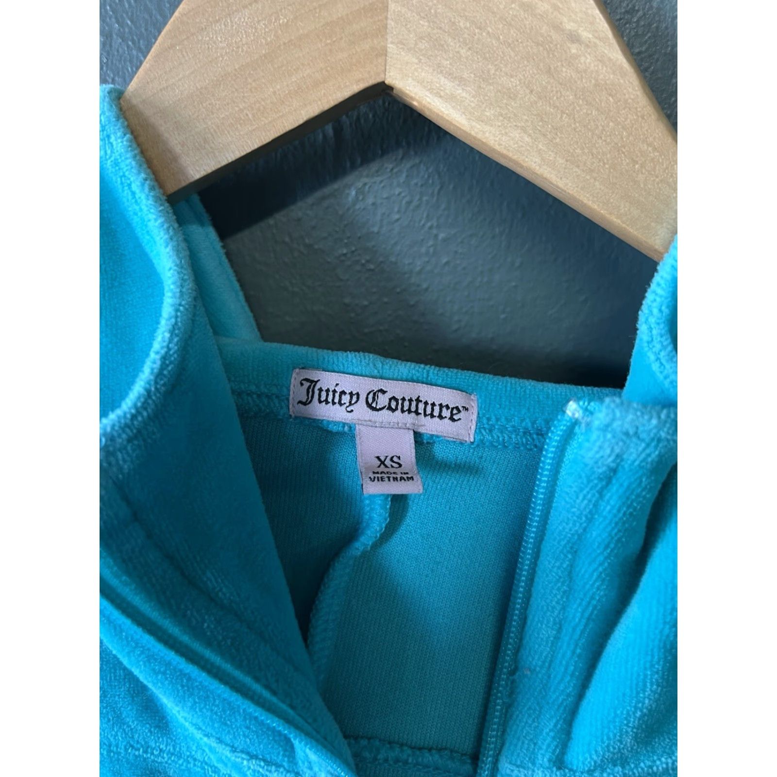 Juicy Couture VINTAGE Juicy Couture Womens Velour Zip Up Sweater Hoodie XS Blue Regular Size S Size S / US 4 / IT 40 - 3 Thumbnail