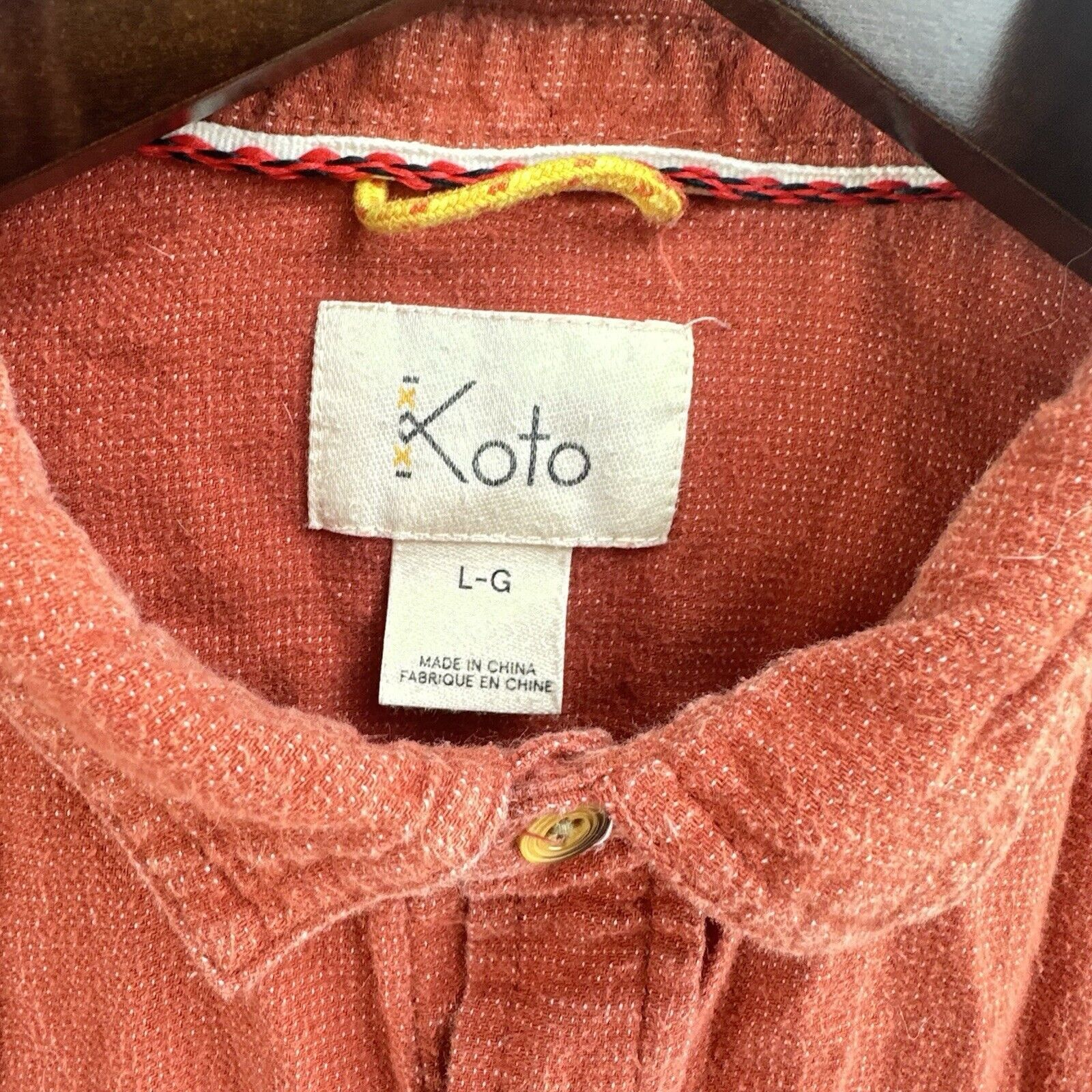 Koto KOTO Urban Outfitters Button Up Shirt Mens Size L, Brick Red Size US L / EU 52-54 / 3 - 9 Thumbnail