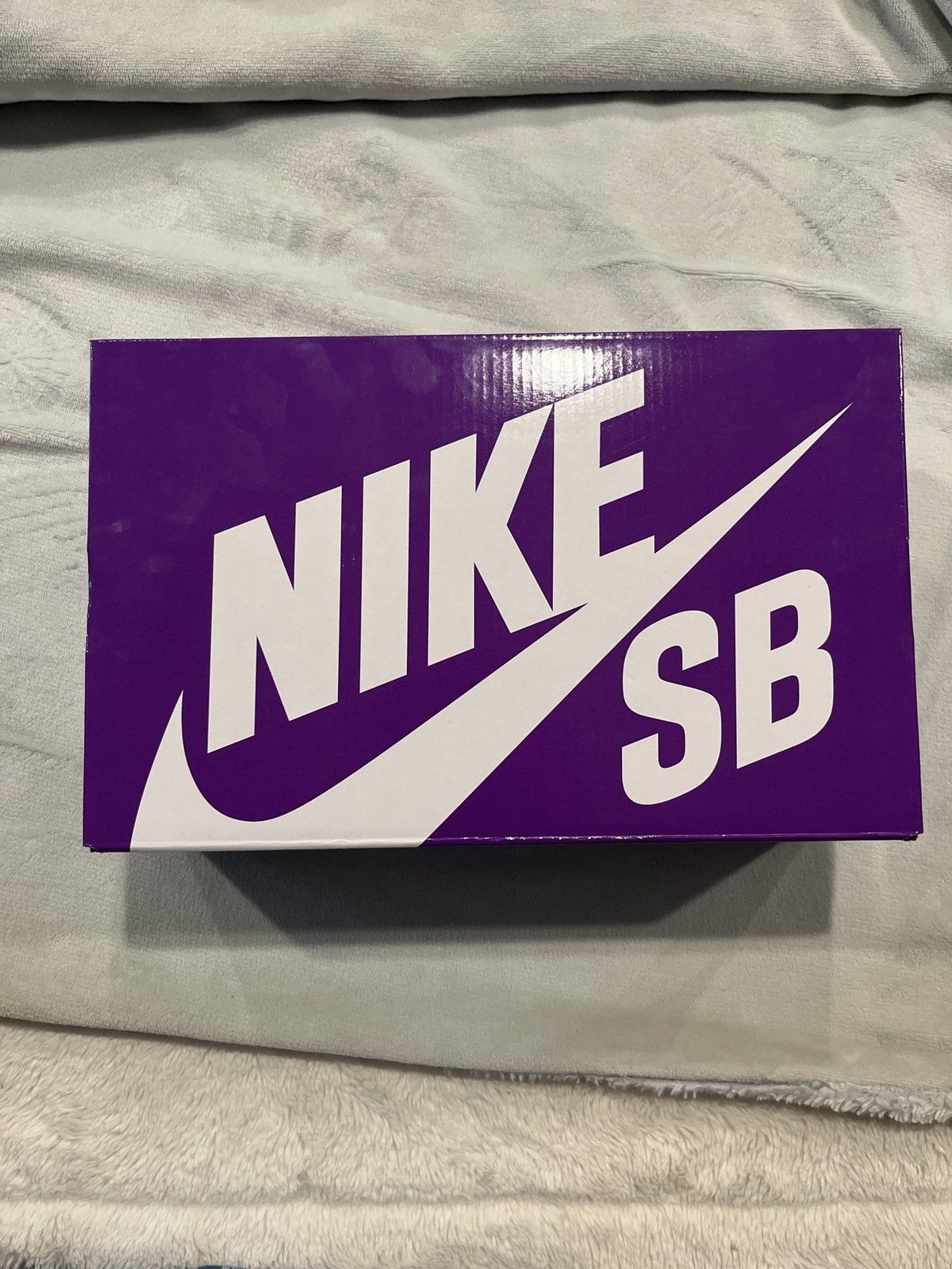 Nike Nike SB Dunk Low Fog Size US 8 / EU 41 - 10 Thumbnail