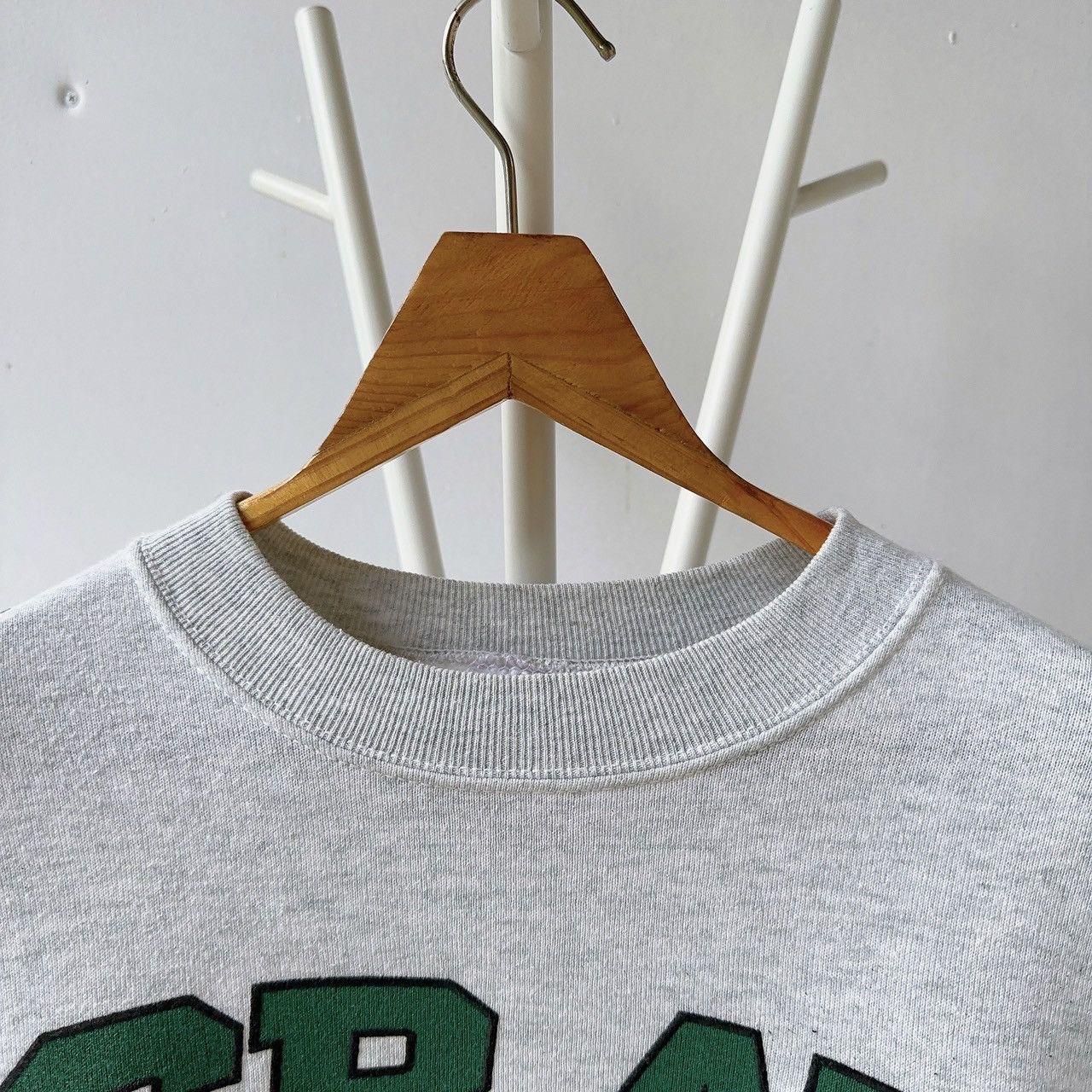 Fruit Of The Loom 90s University of Maine, Gray sweatshirt/ XL Size US XL / EU 56 / 4 - 2 Thumbnail