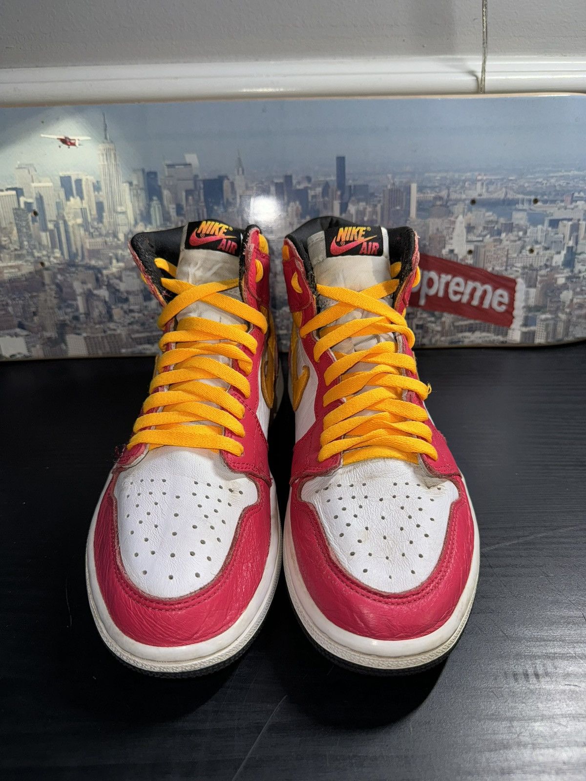 Jordan Brand × Nike - Nike Air Jordan 1 Retro High OG Light Fusion Red 2021 Size US 9.5 / EU 42-43 - 4 Thumbnail
