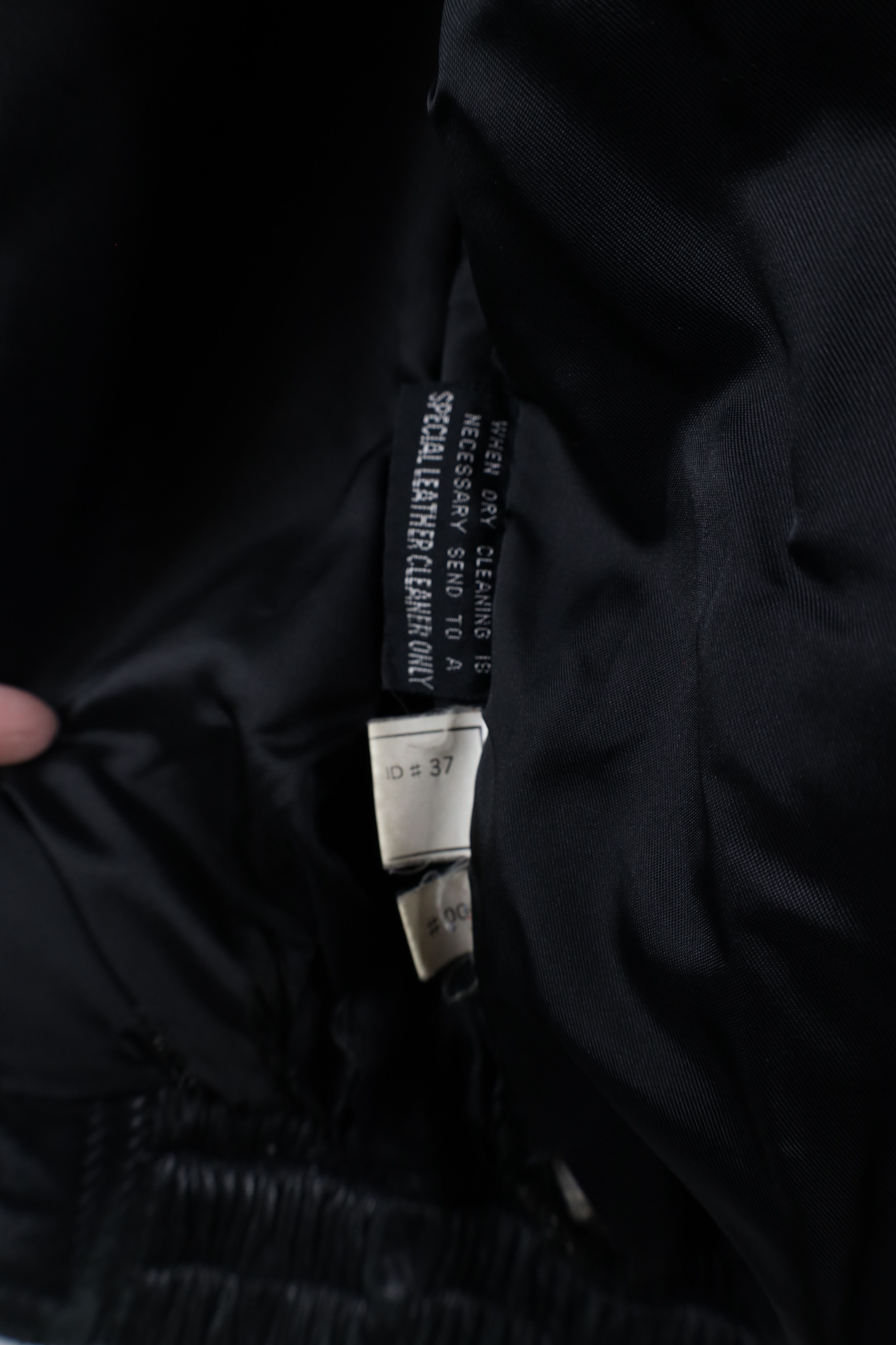 Vintage Vintage 90s Streetwear Full Zip Leather Bomber Jacket Black Size US L / EU 52-54 / 3 - 16 Thumbnail