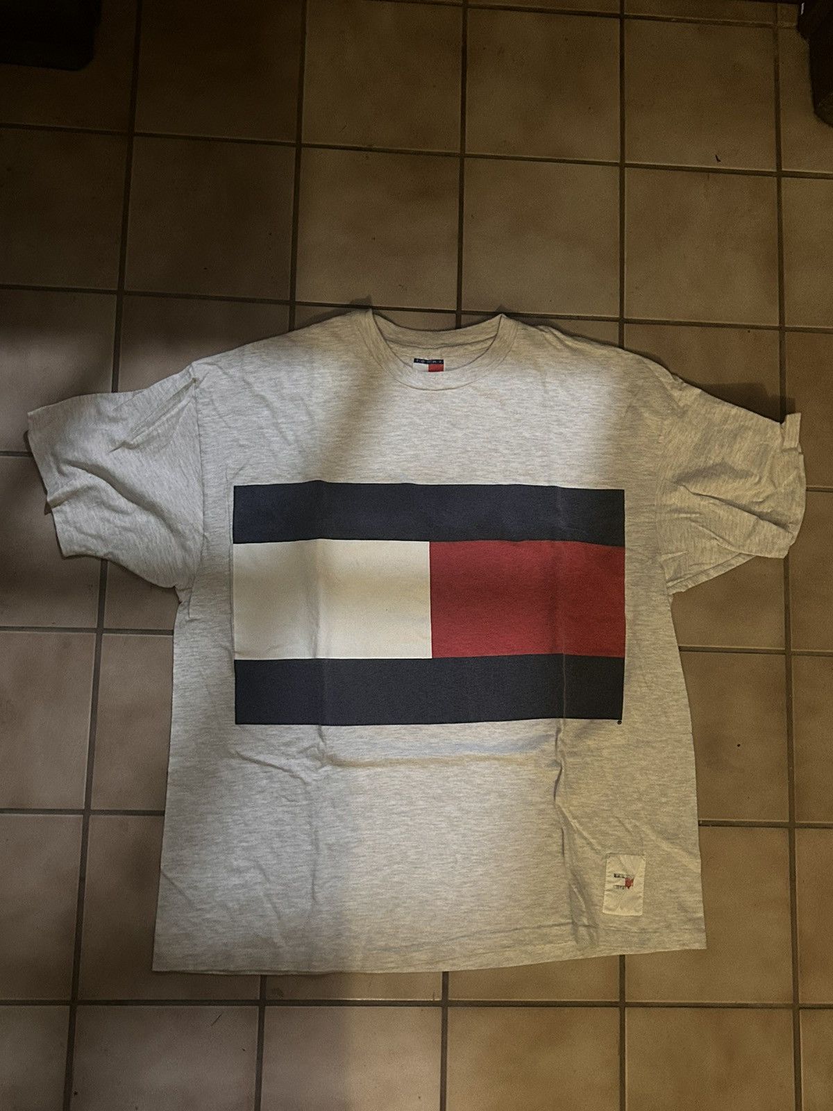 Tommy Hilfiger × Vintage Tommy Hilfiger Box Tee Size US XL / EU 56 / 4 - 1 Preview