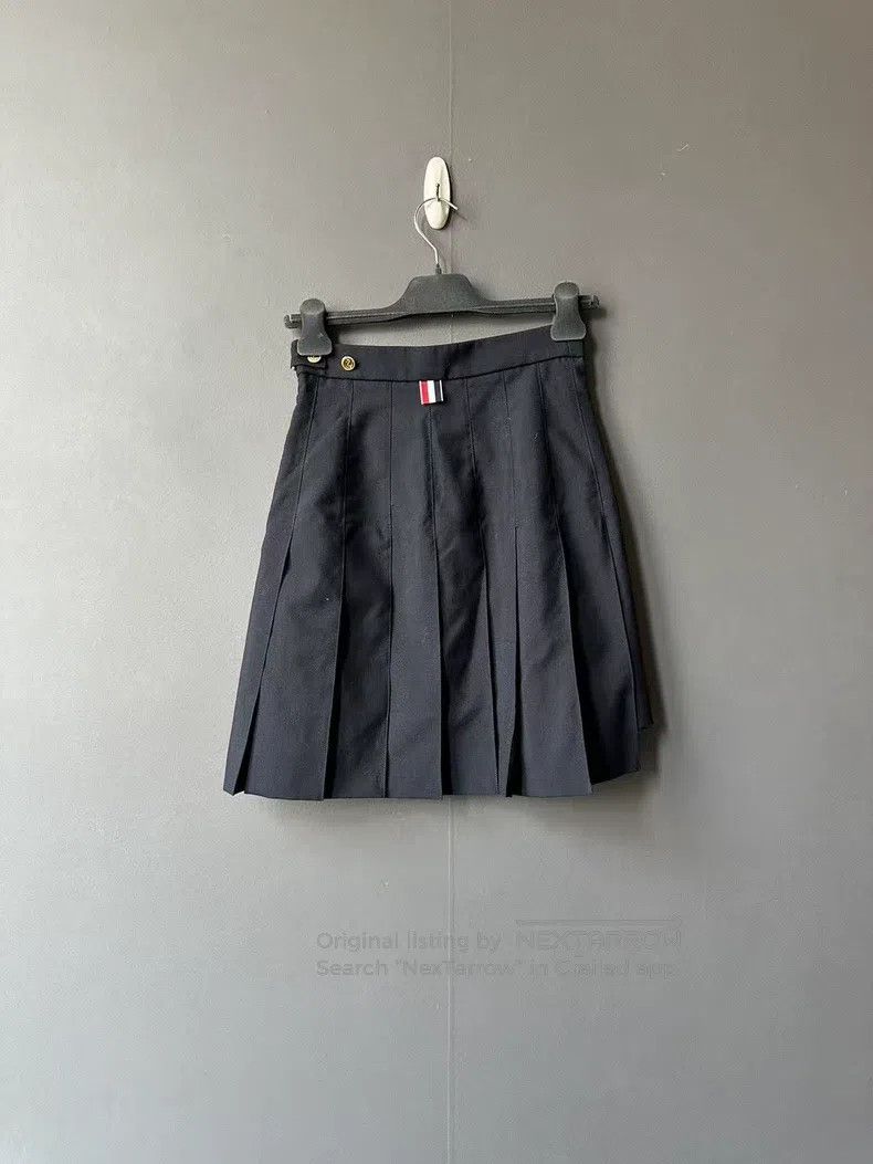 Thom Browne Thom Browne Pleated Skirt Size 25" / US 0 / IT 36 - 2 Thumbnail