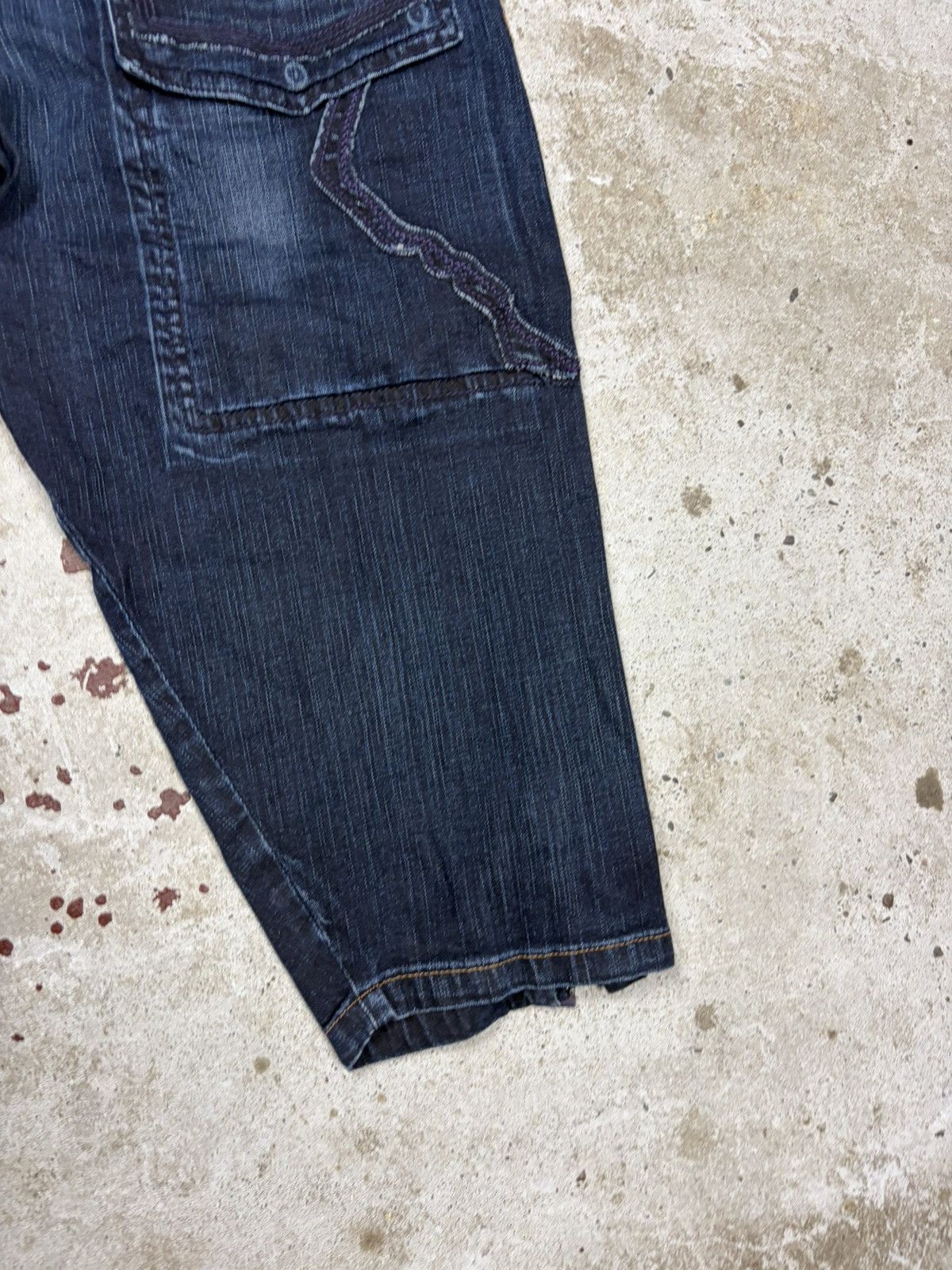 Marithe + Francois Girbaud Marithe Francois Girbaud Cargo Capri Jeans with Zippers Size 29" - 15 Thumbnail