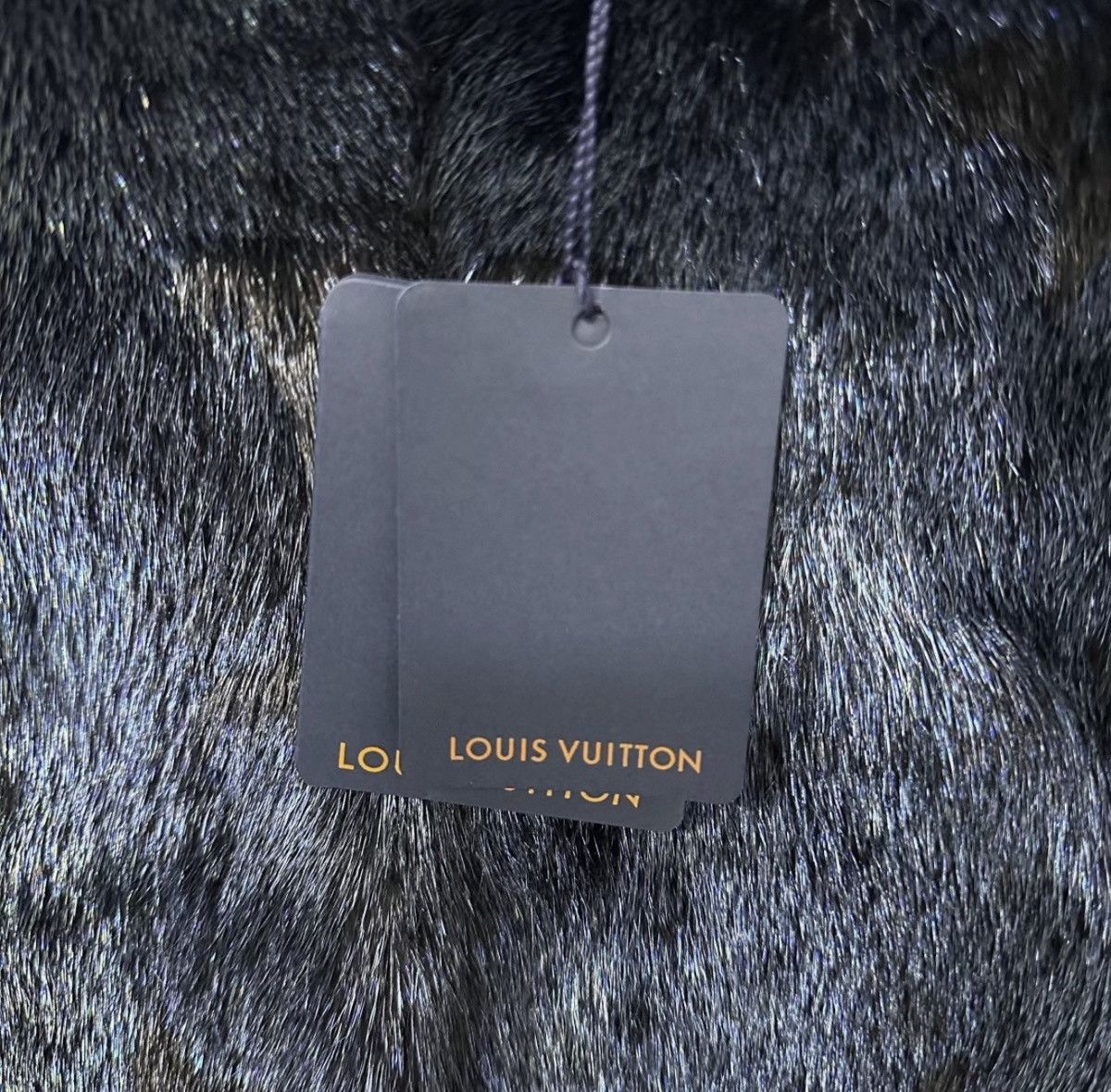 Louis Vuitton Louis Vuitton Monogram L Fur Crew Neck Sweater Size US L / EU 52-54 / 3 - 6 Thumbnail