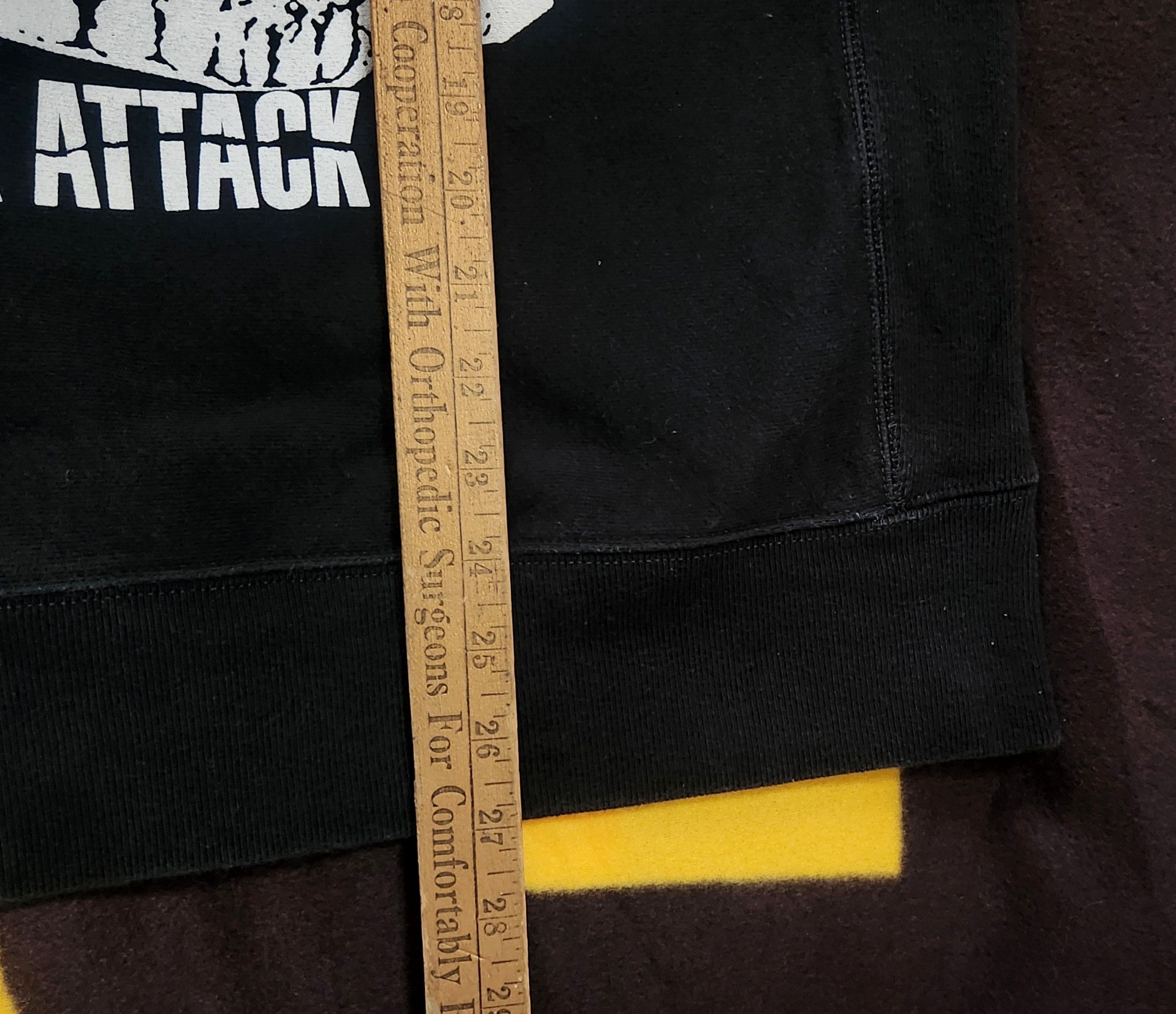 Champion Shark Attack X Champion Hardcore Rock Band Crewneck sweater Size US M / EU 48-50 / 2 - 7 Thumbnail