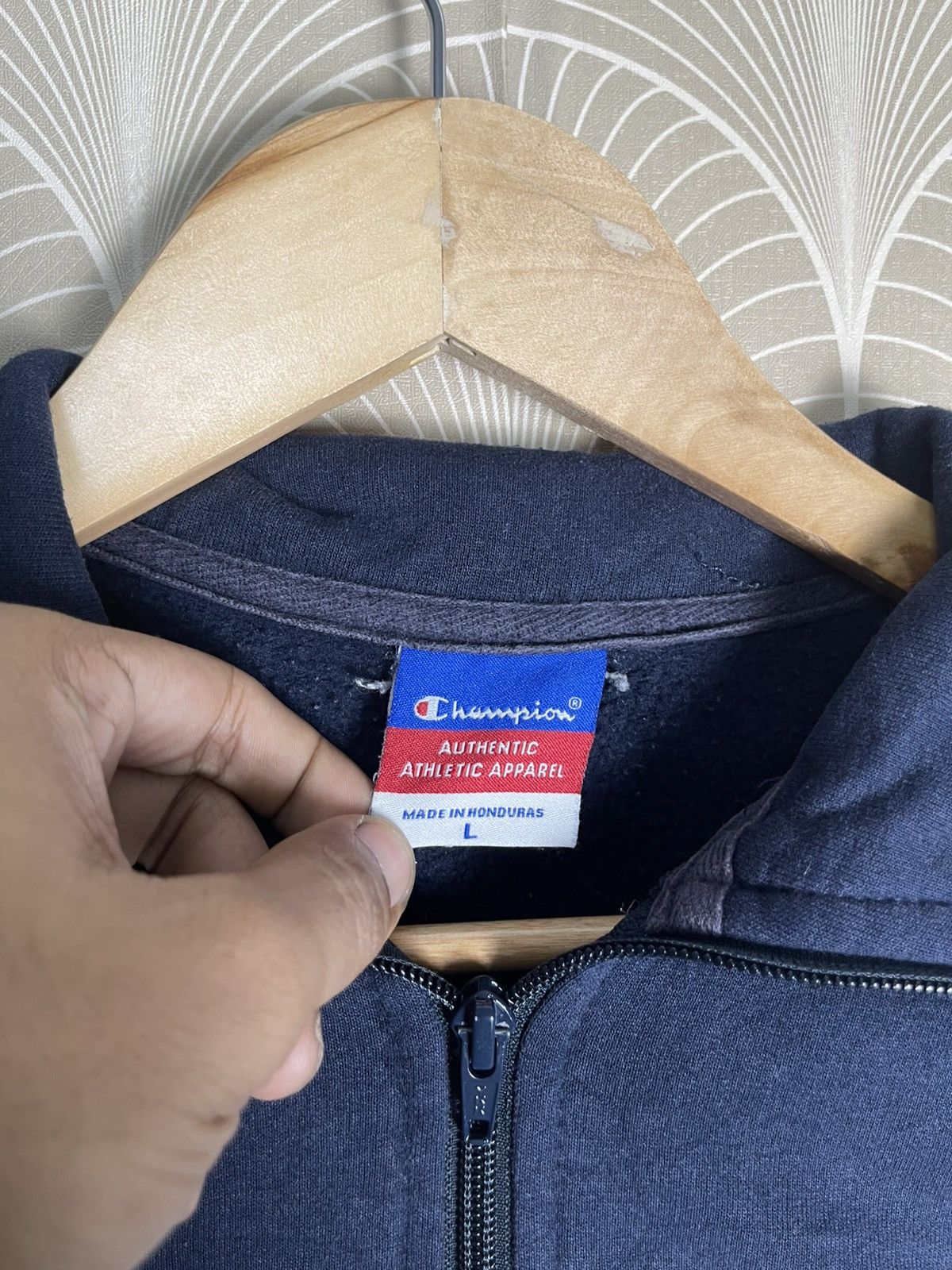Champion VINTAGE CHAMPION WILD CATS NEW HAMPSHIRE HALF ZIPPER Size US L / EU 52-54 / 3 - 13 Thumbnail