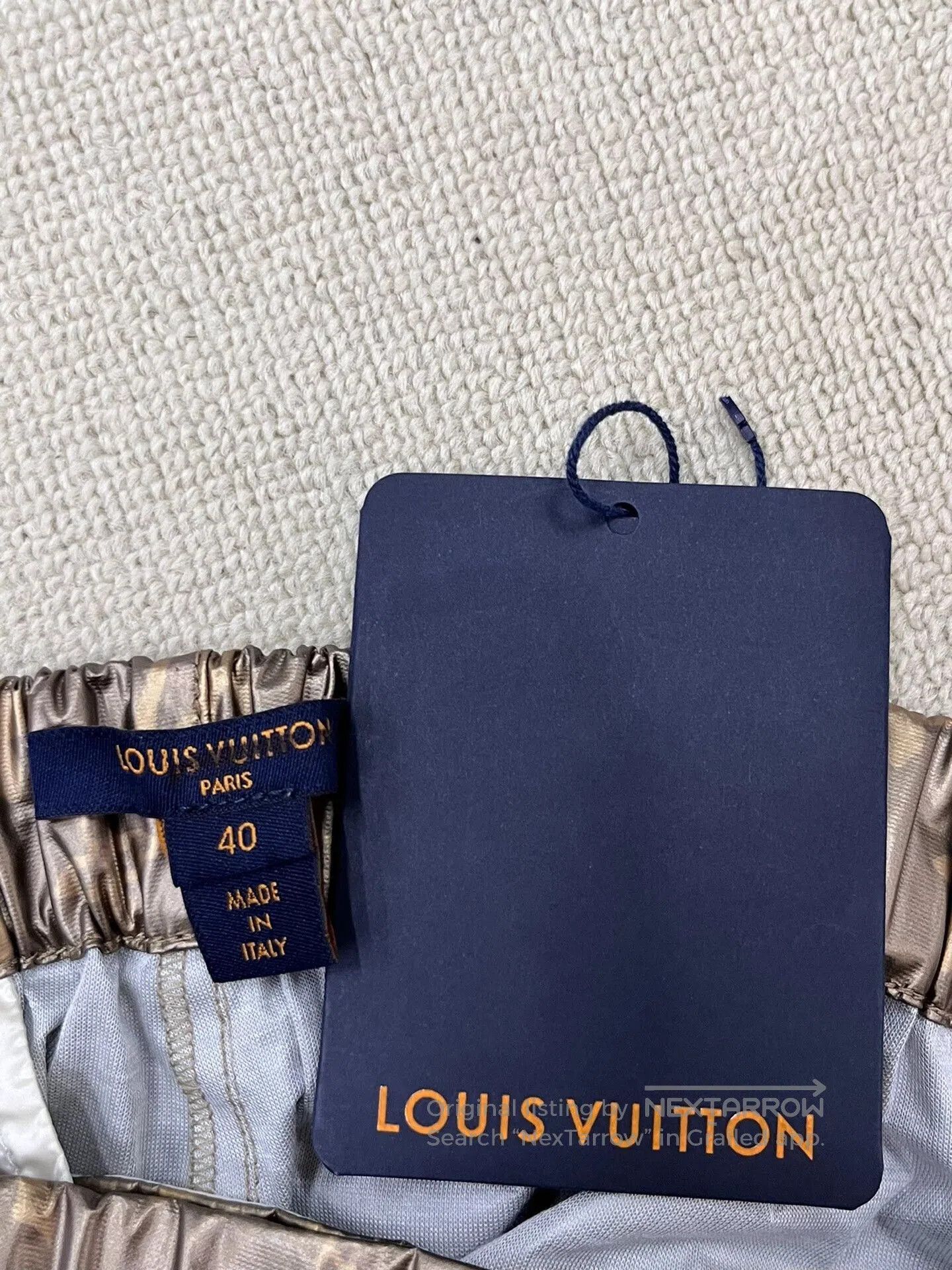 Louis Vuitton louis vuitton metallic logo printed jogger pants. Size US 40 / EU 56 - 4 Thumbnail