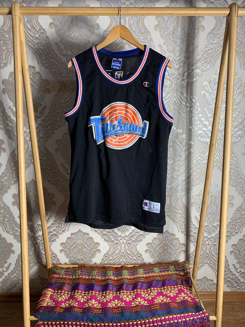 Champion Vintage Champion TuneSquad Jordan 23 NBA Jersey Retro 90s Size US L / EU 52-54 / 3 - 2 Thumbnail