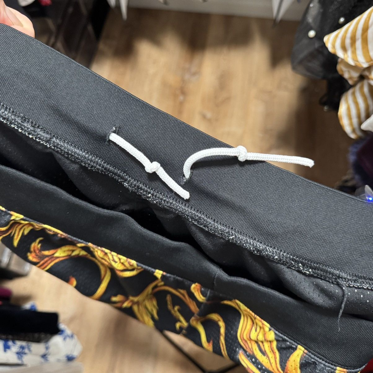Nike × Supreme Supreme x Nike Foamposite Versace Shorts Size US 34 / EU 50 - 5 Thumbnail
