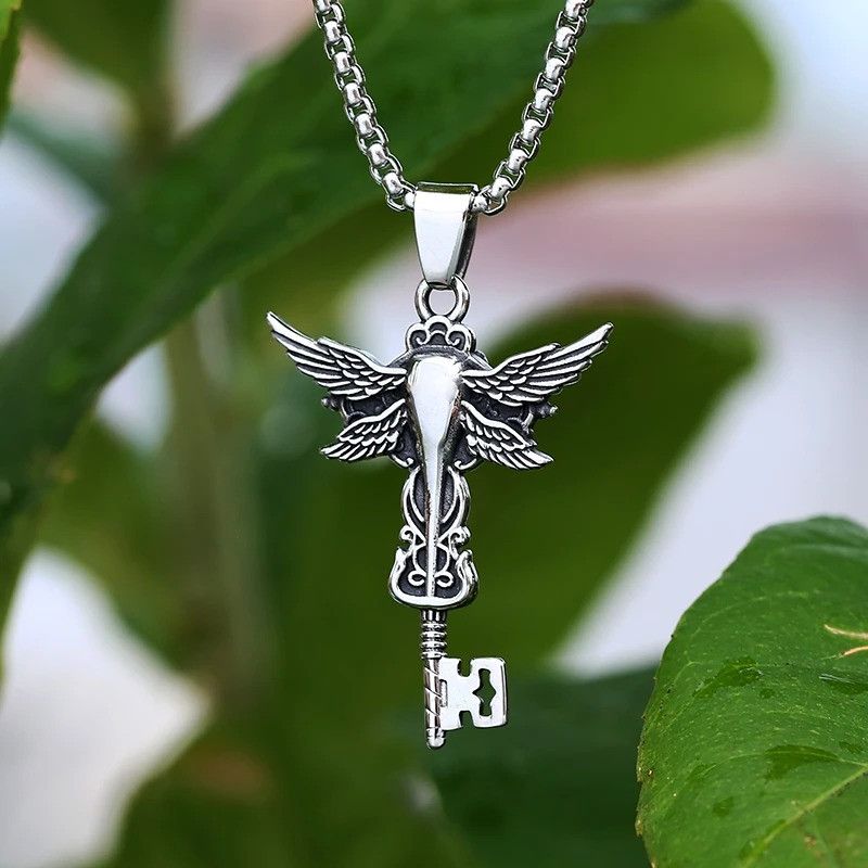 Japanese Brand × Jewelry Crown And Feather Necklace 2025 Size ONE SIZE - 3 Thumbnail
