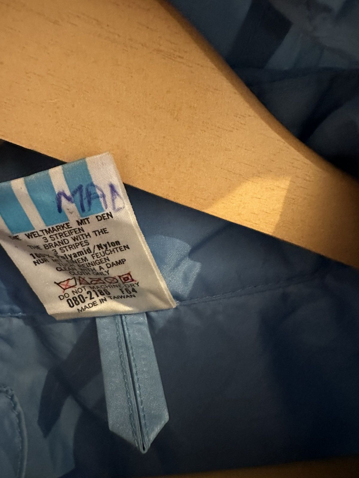 Adidas Adidas Jacket Size L Vintage Schalke 04 Retro Jacke Size US L / EU 52-54 / 3 - 10 Thumbnail