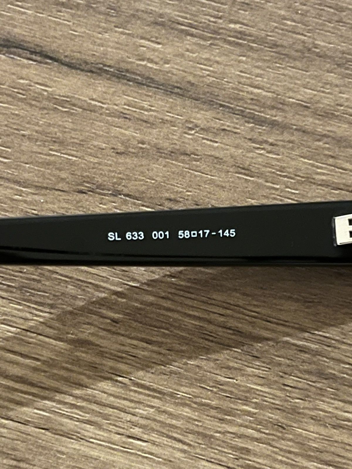 Saint Laurent Paris Saint Laurent sunnies with a cat eye effect Size ONE SIZE - 3 Thumbnail