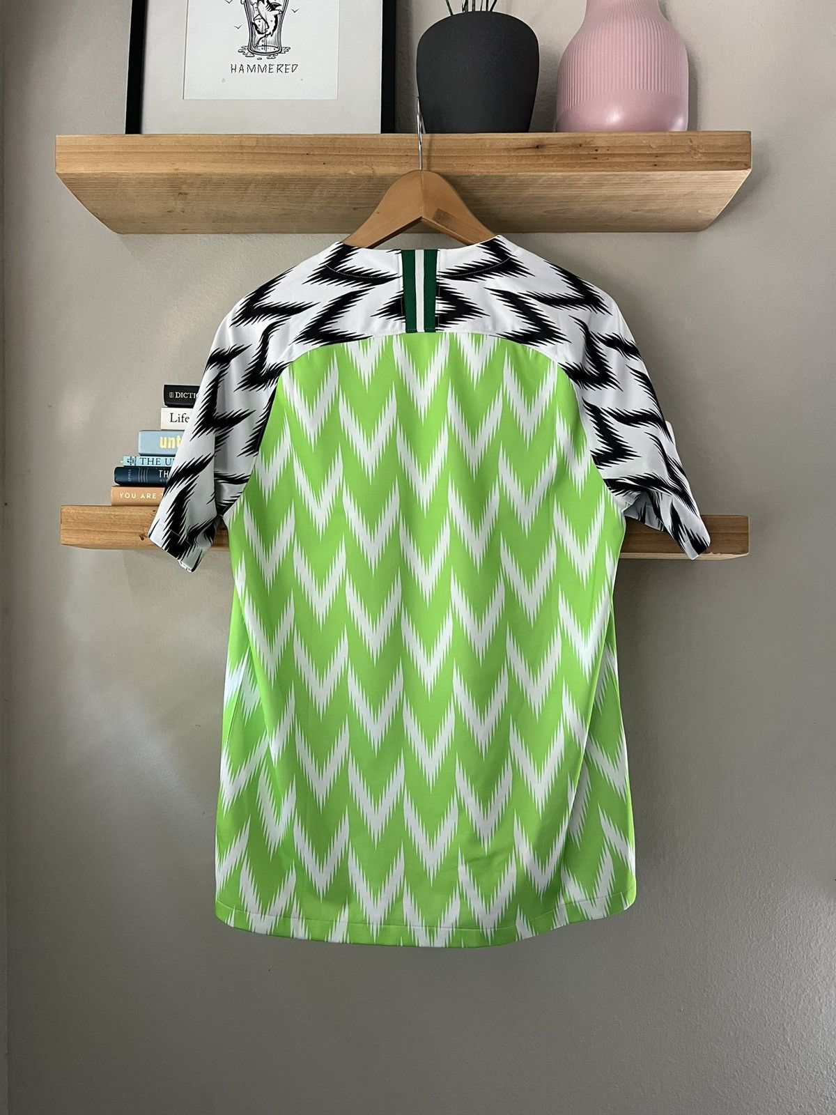 Nike Soccer jersey rare Nigeria size M Size US M / EU 48-50 / 2 - 3 Thumbnail