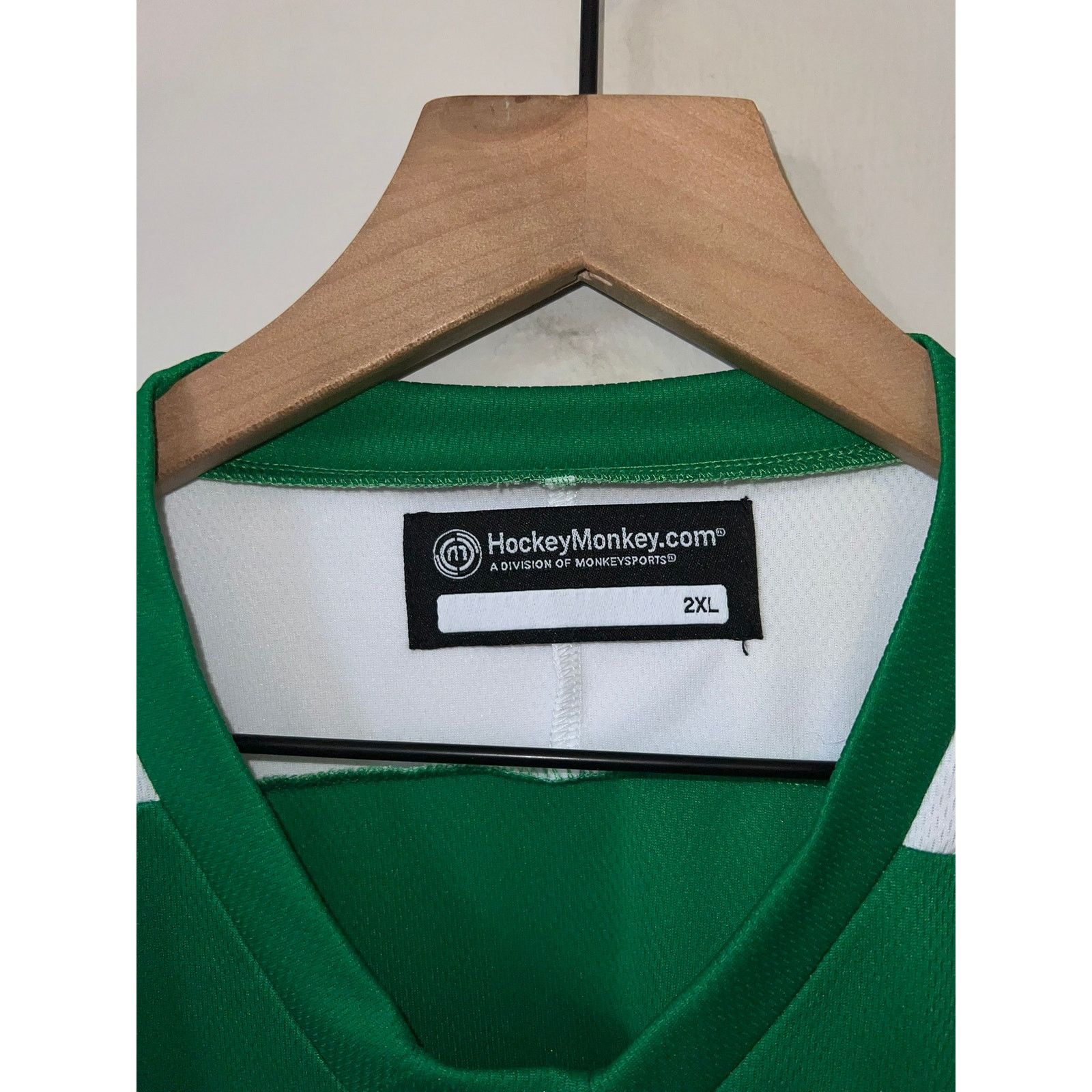 Other Hockey Monkey Jersey Division Monkeysports Green Top NHL 2XL Size US XXL / EU 58 / 5 - 6 Thumbnail