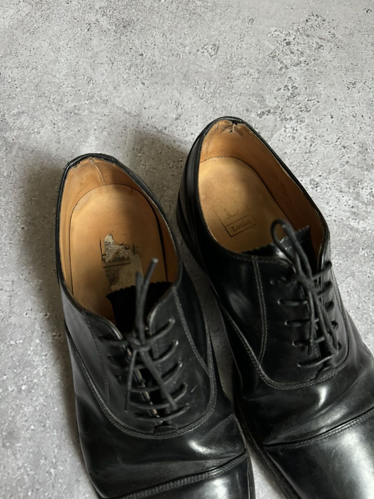 Loake Loake 200B Oxford Cap Toe Smart Shoes Size US 9 / EU 42 - 8 Thumbnail