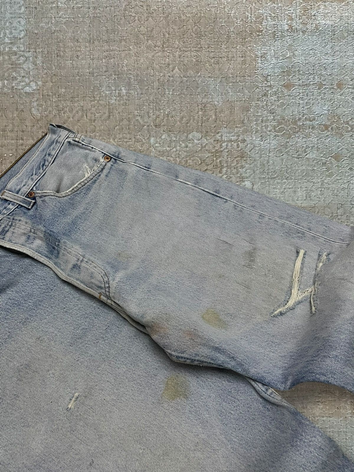 Levi's Vintage Clothing Vintage 1990s Designer Levis 501XX Distressed Classic Denim Size US 34 / EU 50 - 10 Thumbnail