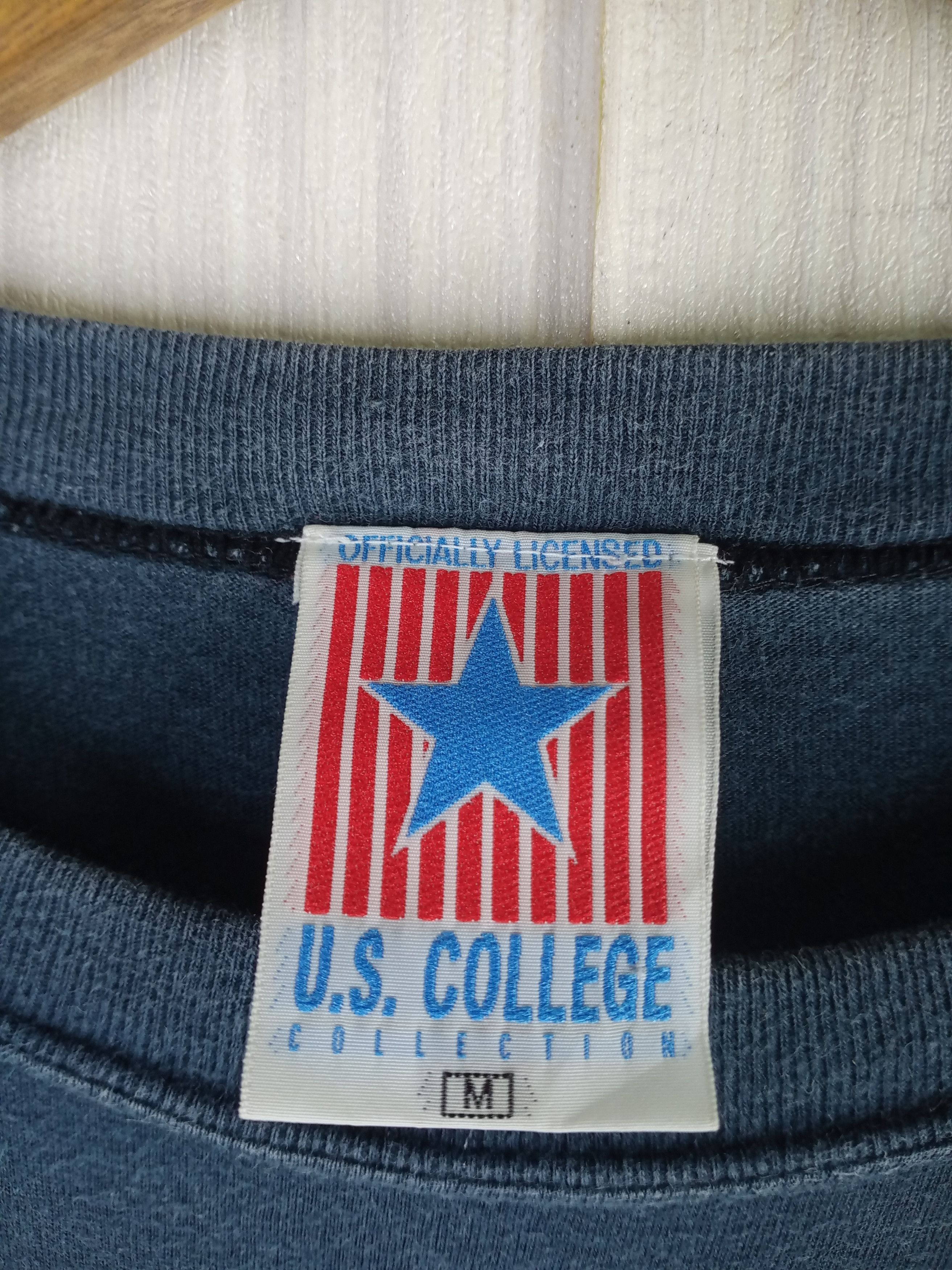 Other Rare Vintage 1992 Duke Blue Devils University Tshirt Size US M / EU 48-50 / 2 - 4 Thumbnail