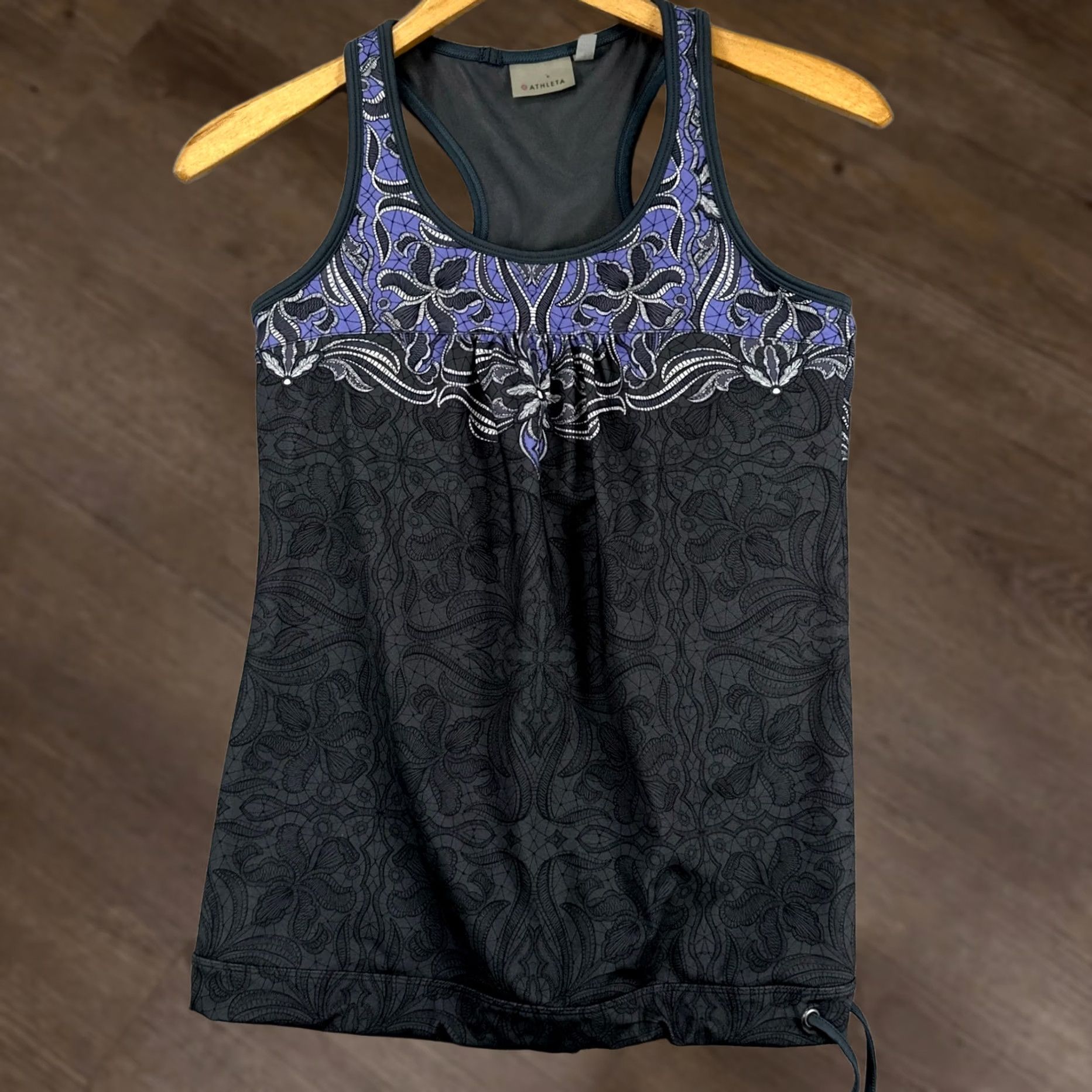 Athleta Athleta Womens Tank Top Shirt Small Black Purple Floral Workout Exercise Stretch Shirt Ladies Small Floral Pattern Ladies Womens Size S / US 4 / IT 40 - 1 Thumbnail