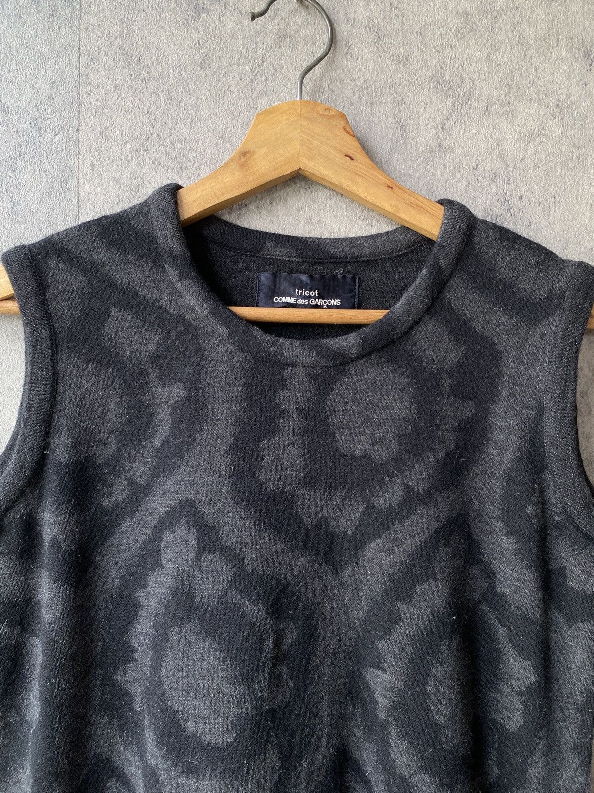 Comme des Garcons Vintage 80’s Tricot Comme Des Garcons Wool Sleeveless Size US M / EU 48-50 / 2 - 4 Thumbnail