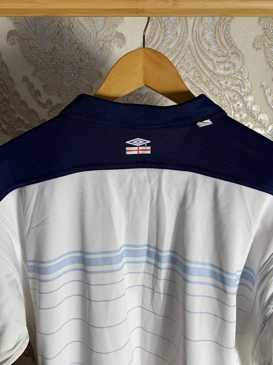 Umbro Vintage Umbro England Retro Soccer Jersey Manchester 90s Size US XL / EU 56 / 4 - 12 Thumbnail