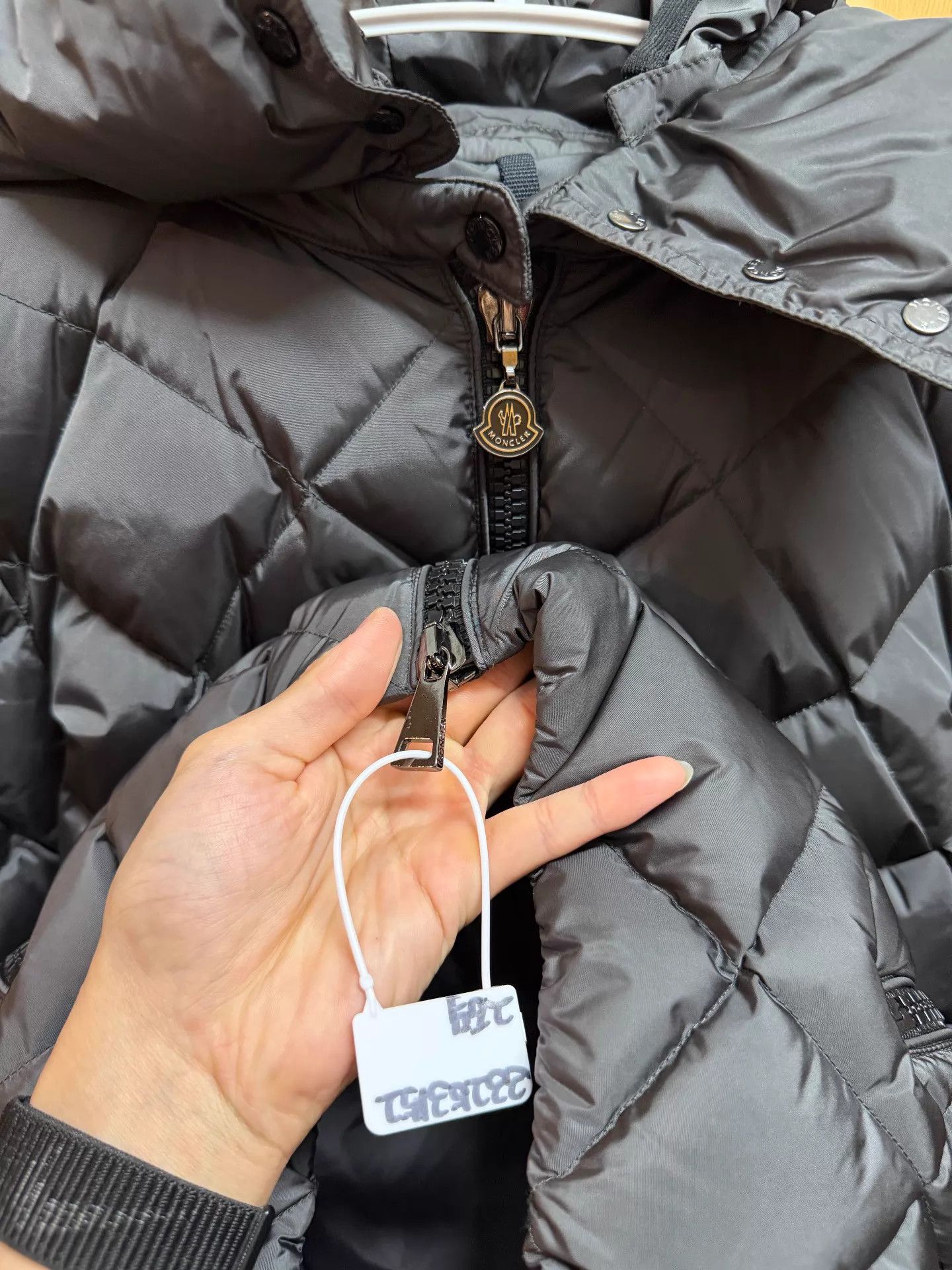 Moncler Moncler Quilted Puffer Jacket Women's Size 2 95New Size M / US 6-8 / IT 42-44 - 3 Thumbnail
