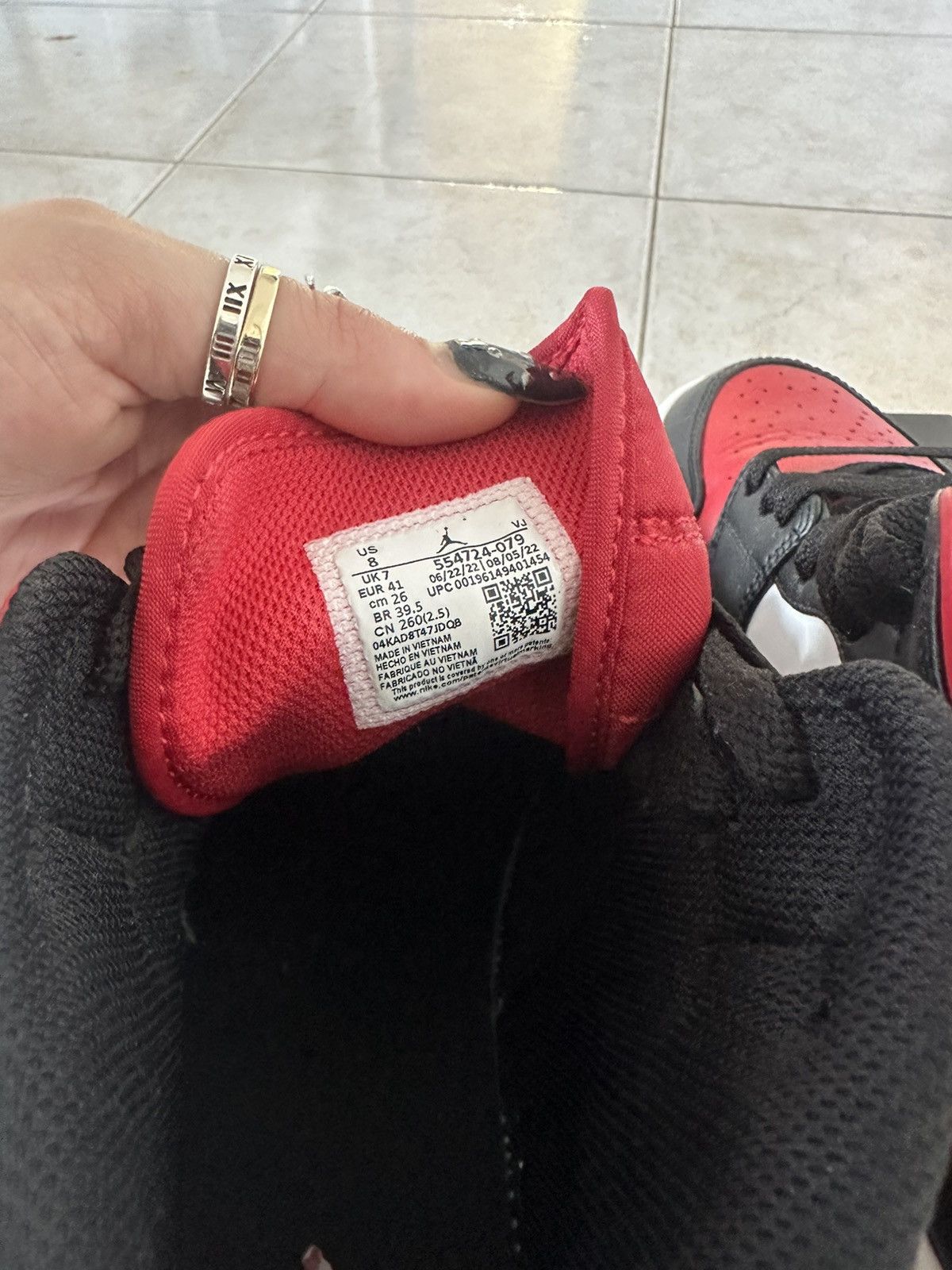 Nike AIR JORDAN 1 MID Size US 7 / EU 40 - 4 Thumbnail