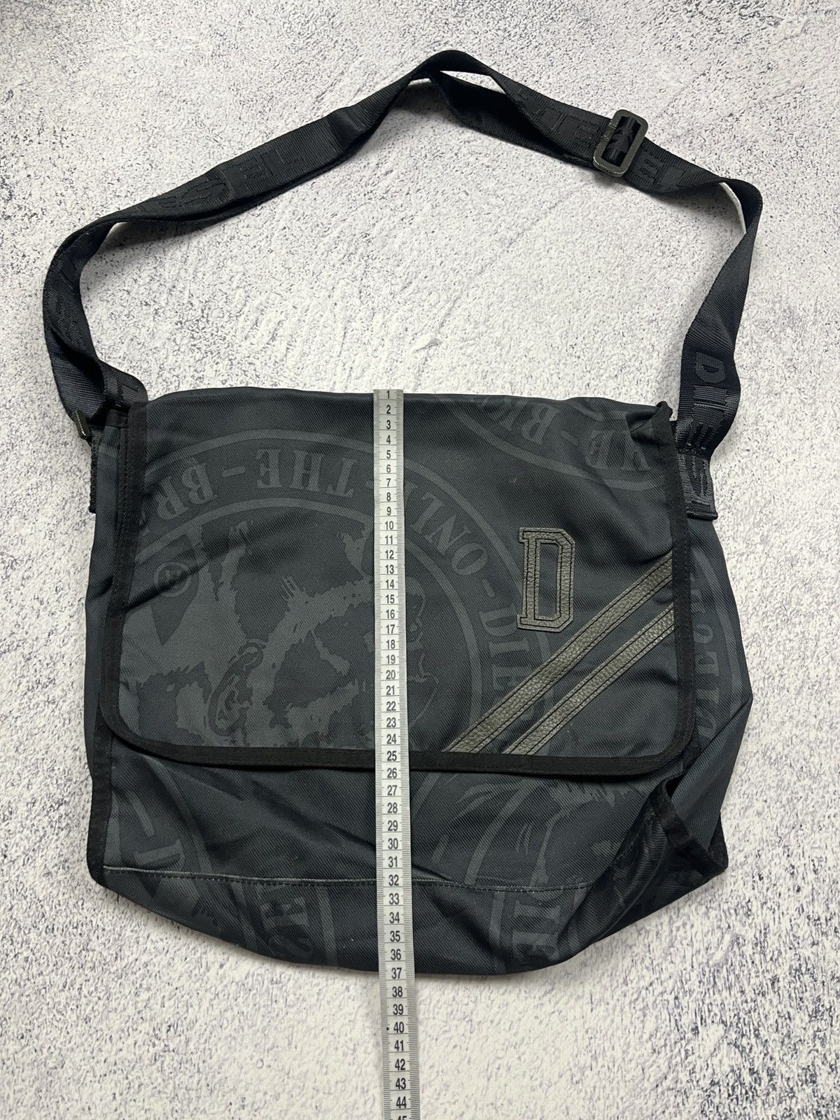 Diesel × Vintage Vintage Diesel Big Logo Messenger Crossbody Bag Hype Y2K Size ONE SIZE - 11 Thumbnail
