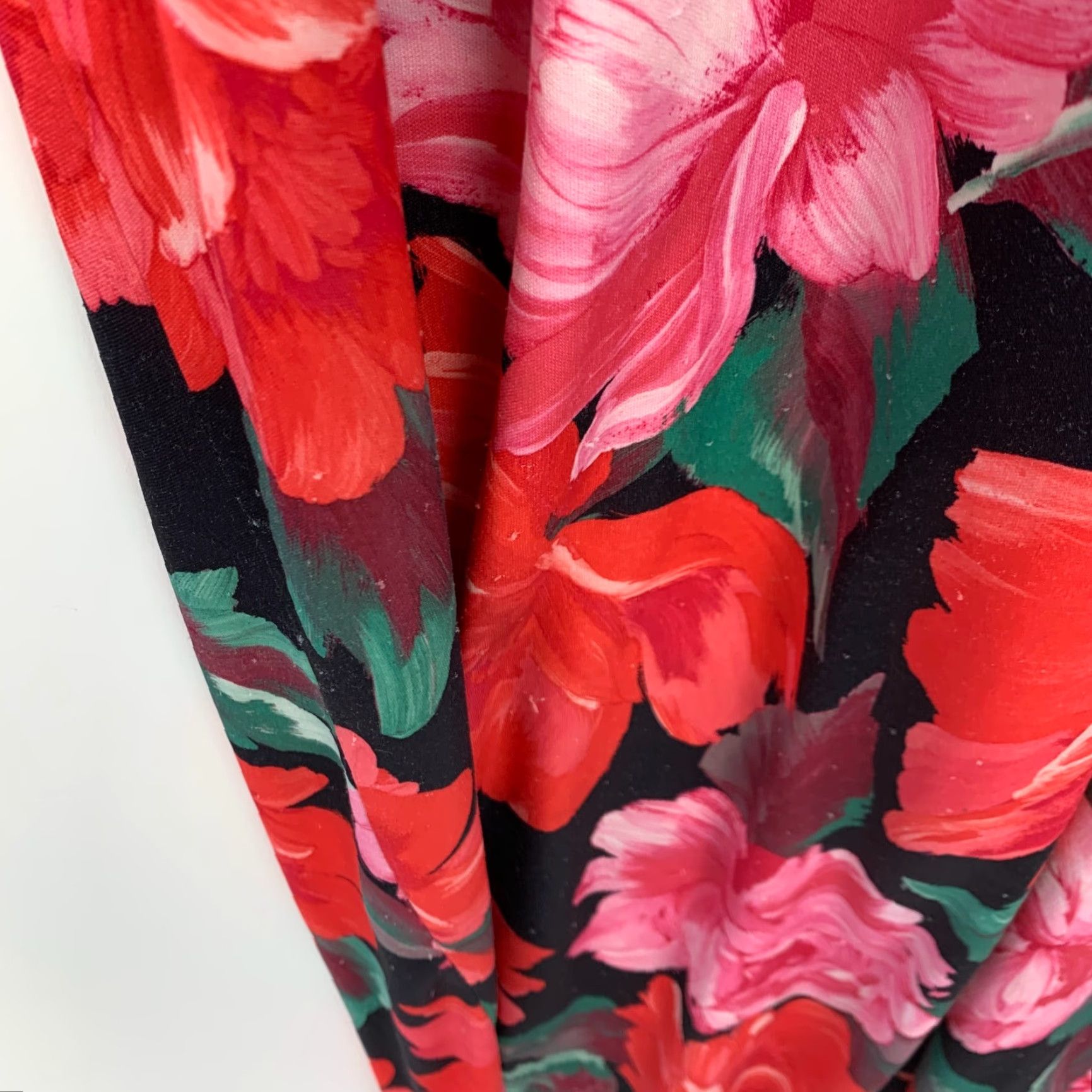 Vintage VINTAGE Village Rose Floral Nightgown Muumuu Caftan Oversized Red 1980s Polyester Womens Size ONE SIZE - 4 Thumbnail